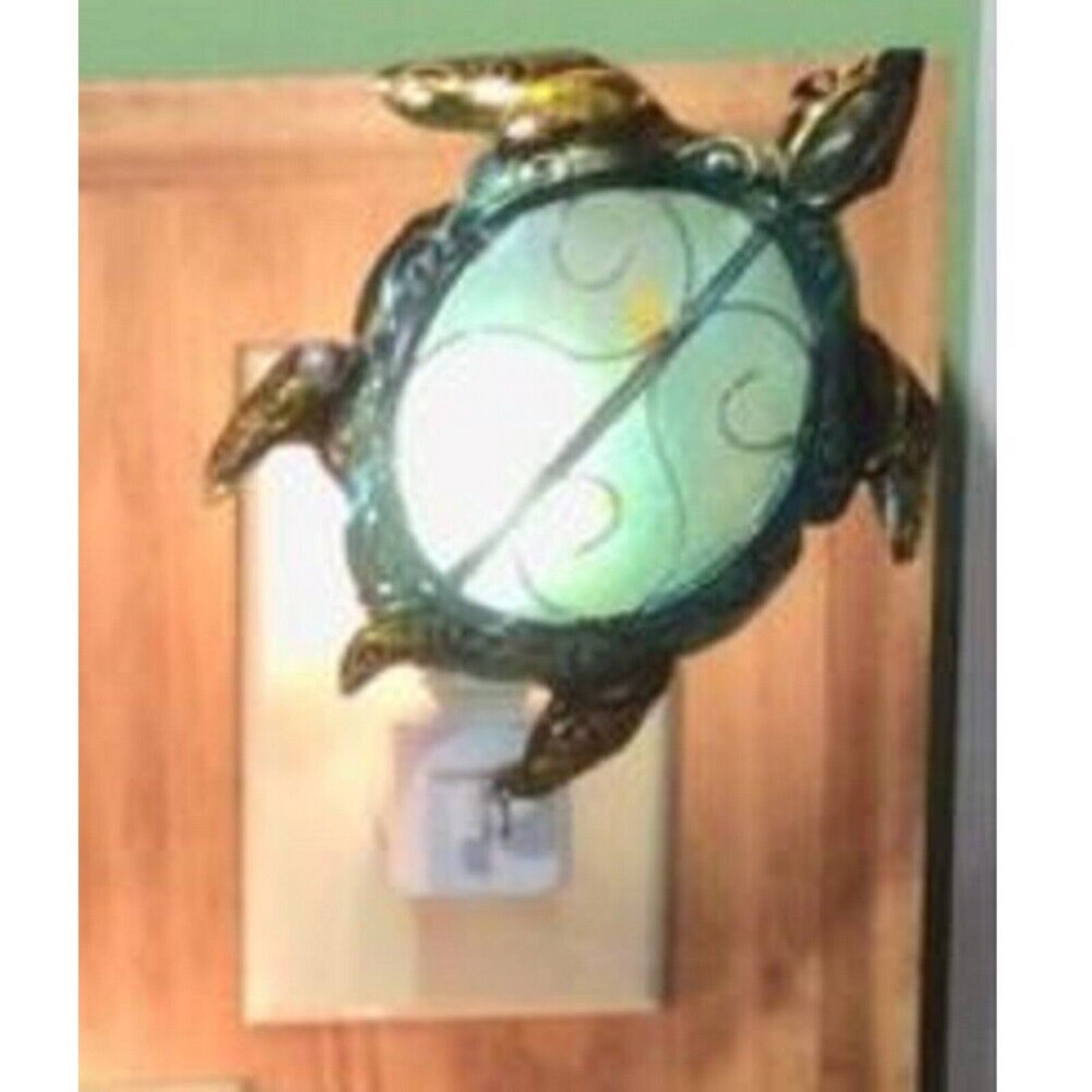 Left. Bamboo Source Tropical Decor - Sea Turtle Capiz Night Light with Swivel Plug 5.5 inches - Green.