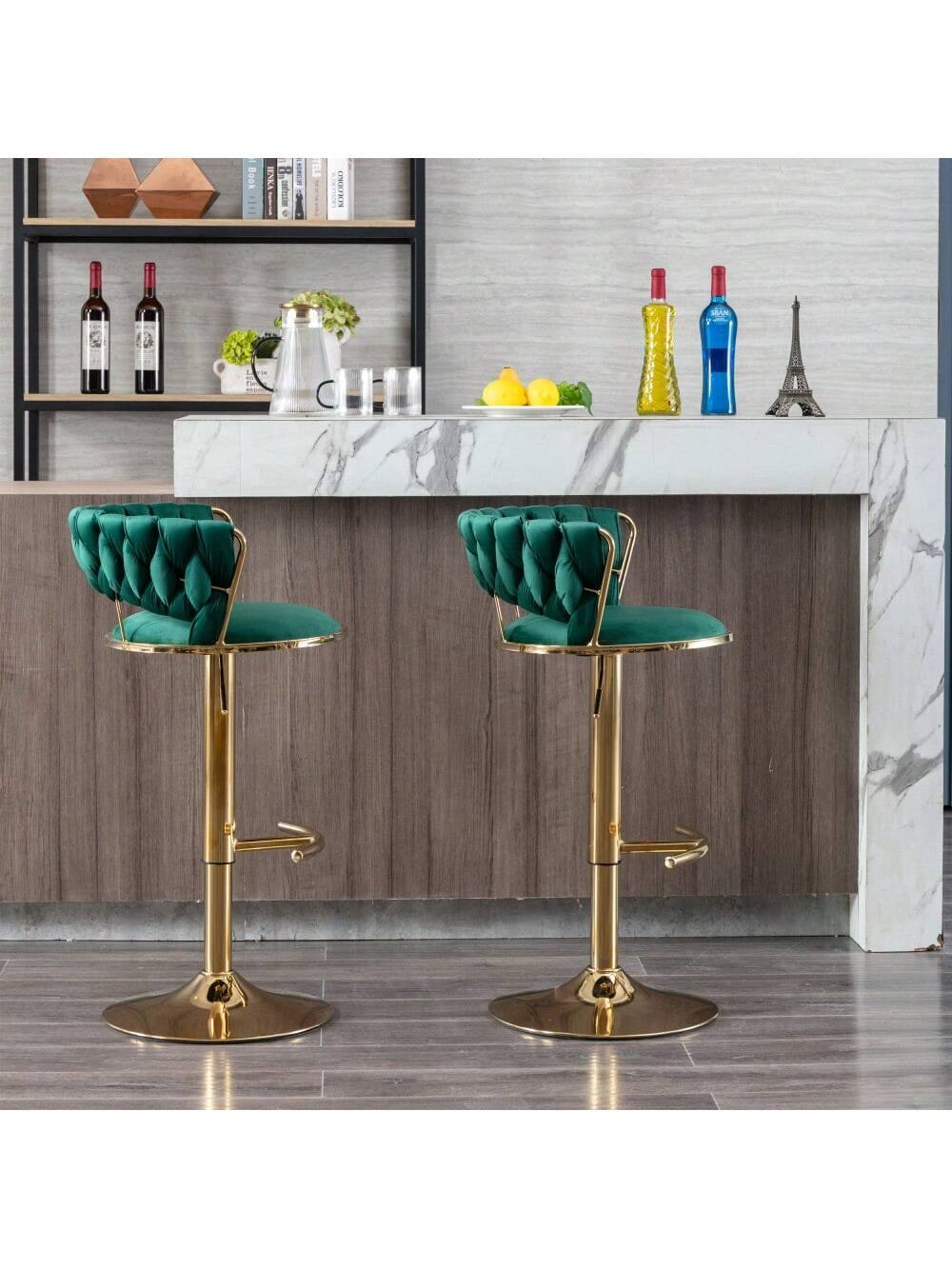 The text in the image is:

"I ENKA I
I MIIER"