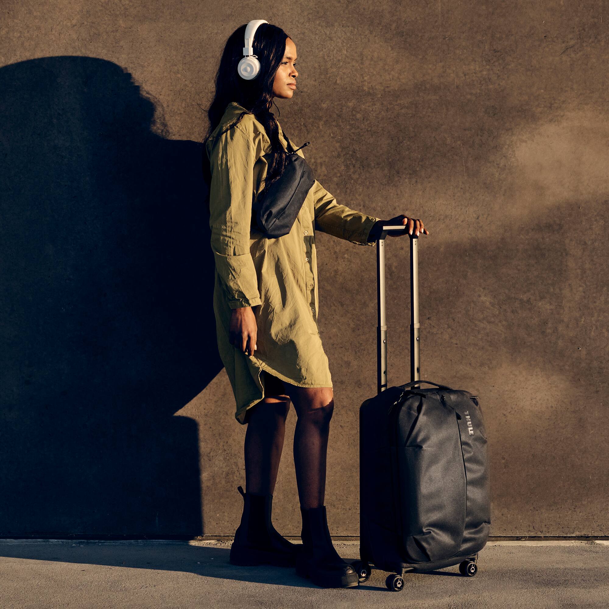 Alt View 18. Thule - Aion Carry On Spinner - Black.