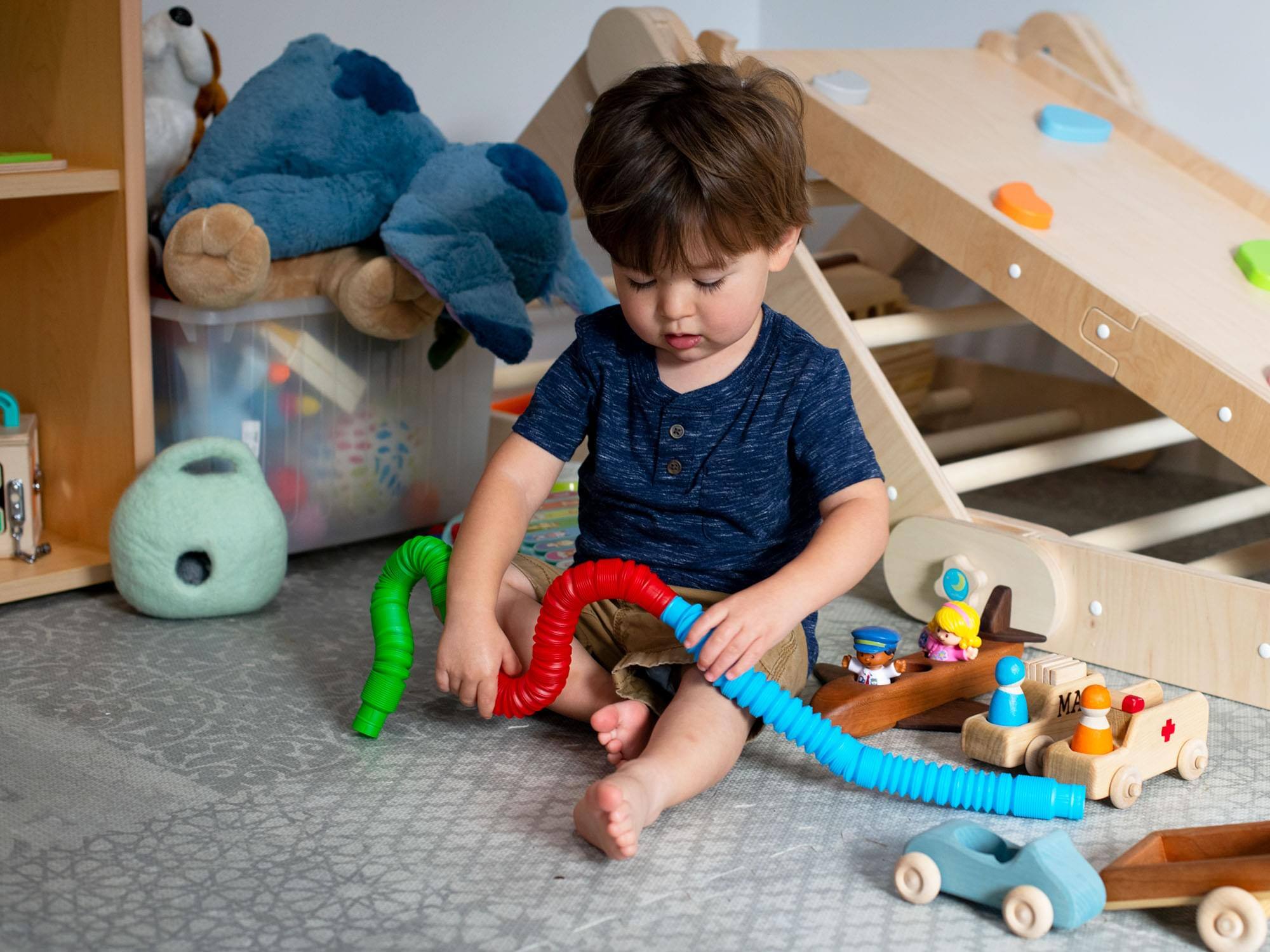 Alt View 10. Toynk - Plastic Sensory Pop Tube Fidget Toys | Set of 3 | Blue, Red, Green - Green.