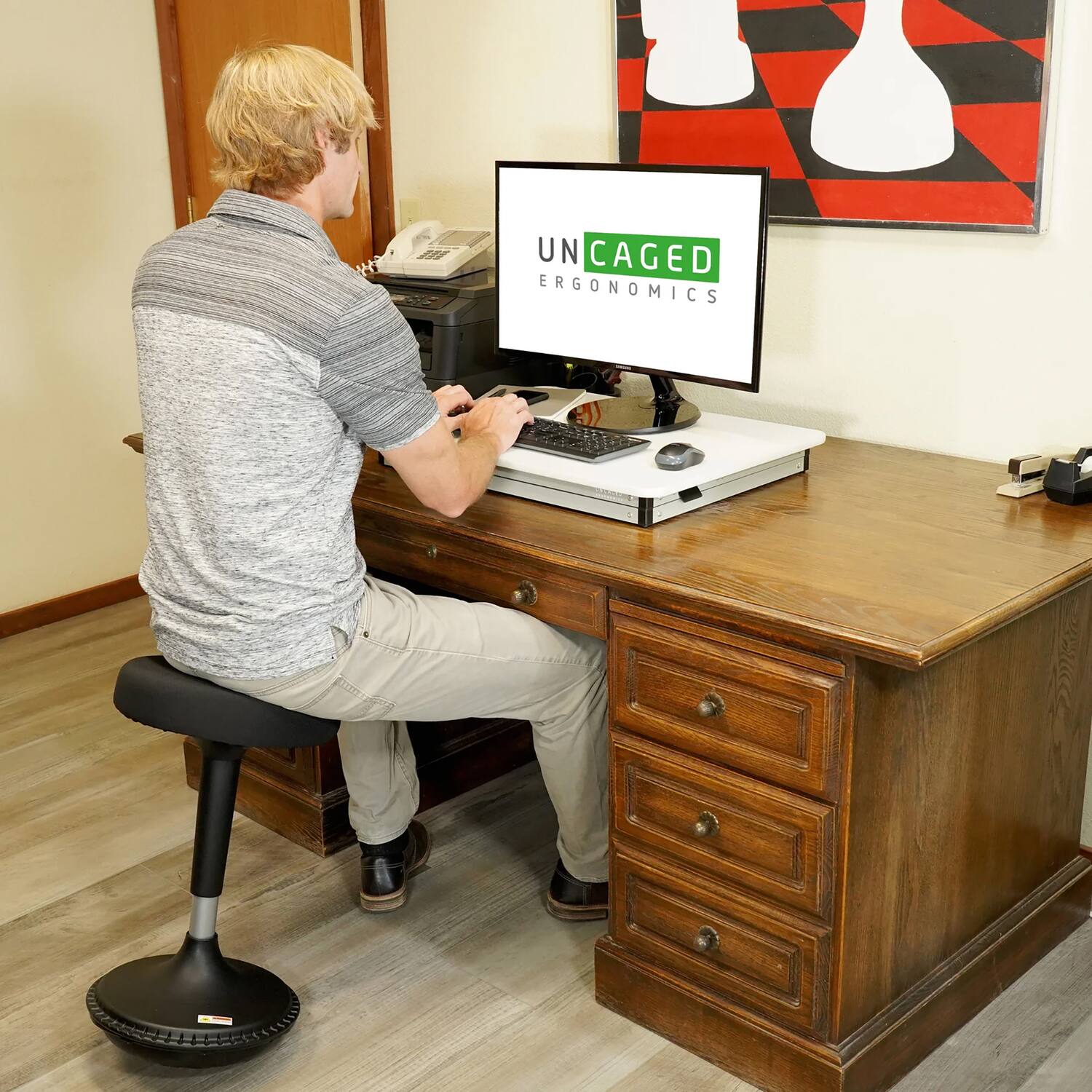 UN CAGED ERGONOMICS