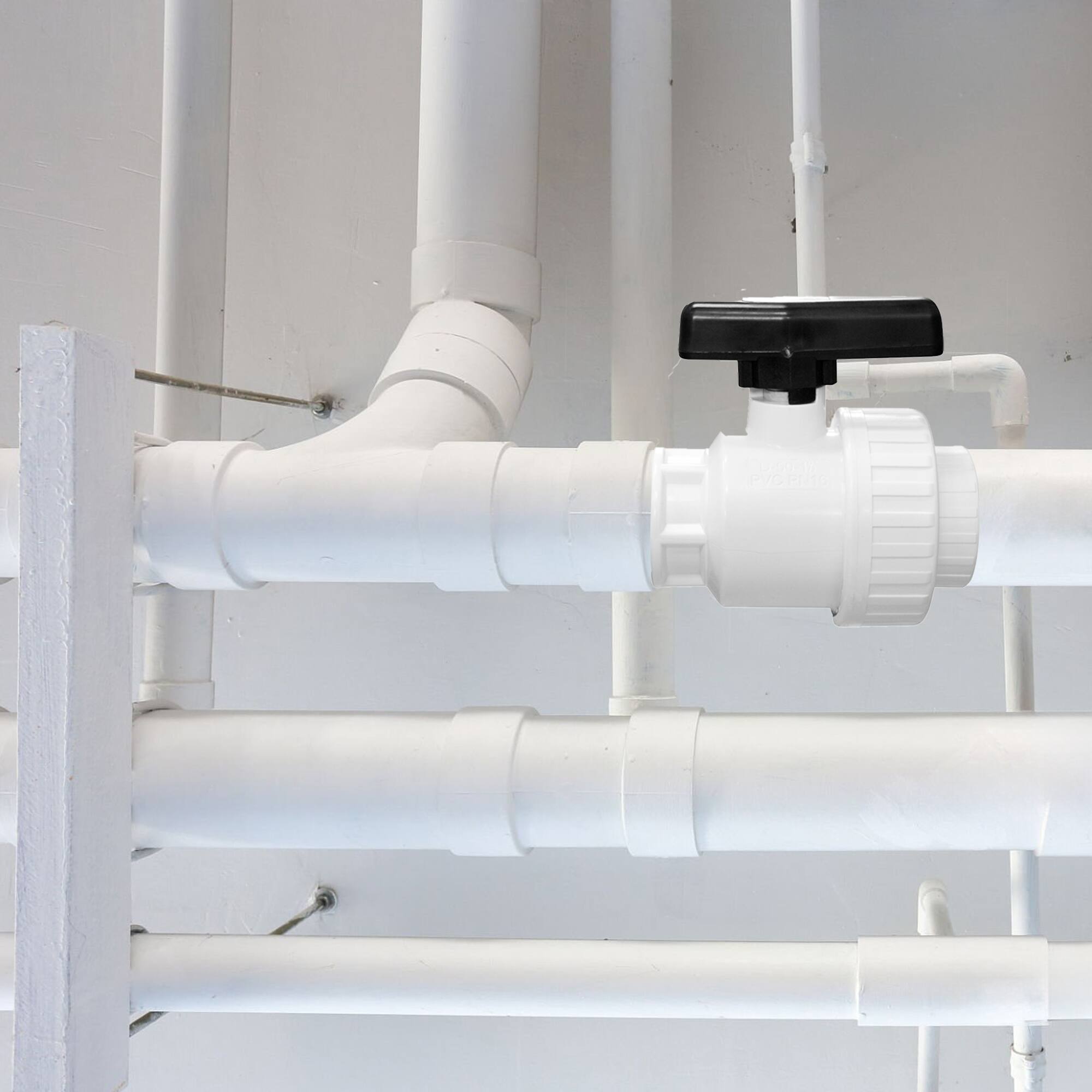 Alt View 5. Swim Central - 3.75" White HydroTools Swimming Pool Standard ABS Female Socket and Male Threaded Union - White.