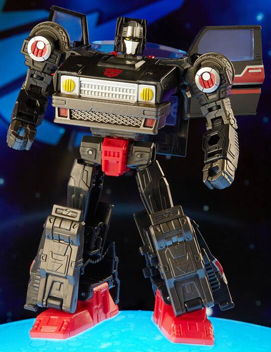 Alt View 6. Transformers - Burn Out Legacy Deluxe Class | Transformers Generations Legacy.