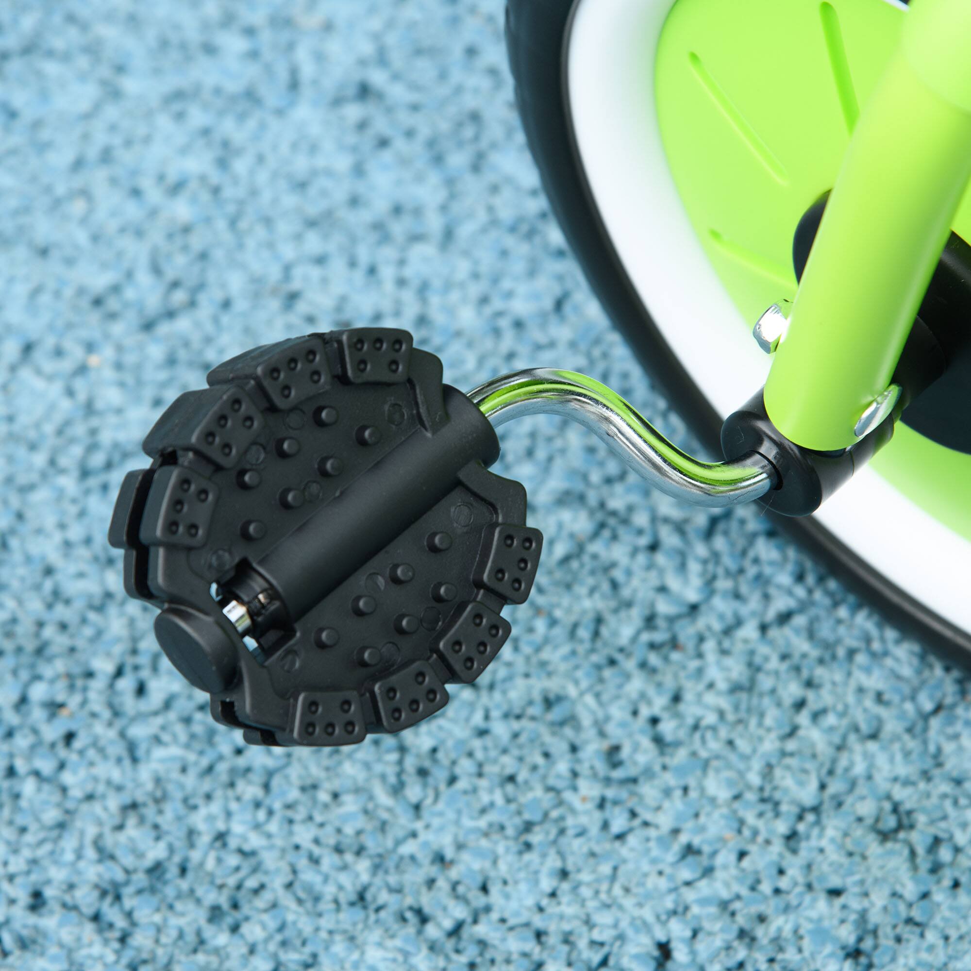 Alt View 4. Qaba - Toddler Tricycle, 2-5 Years, Adjustable Seat, Kids Trike, Toddler Bike, Basket, Bell, Handlebar Grips.