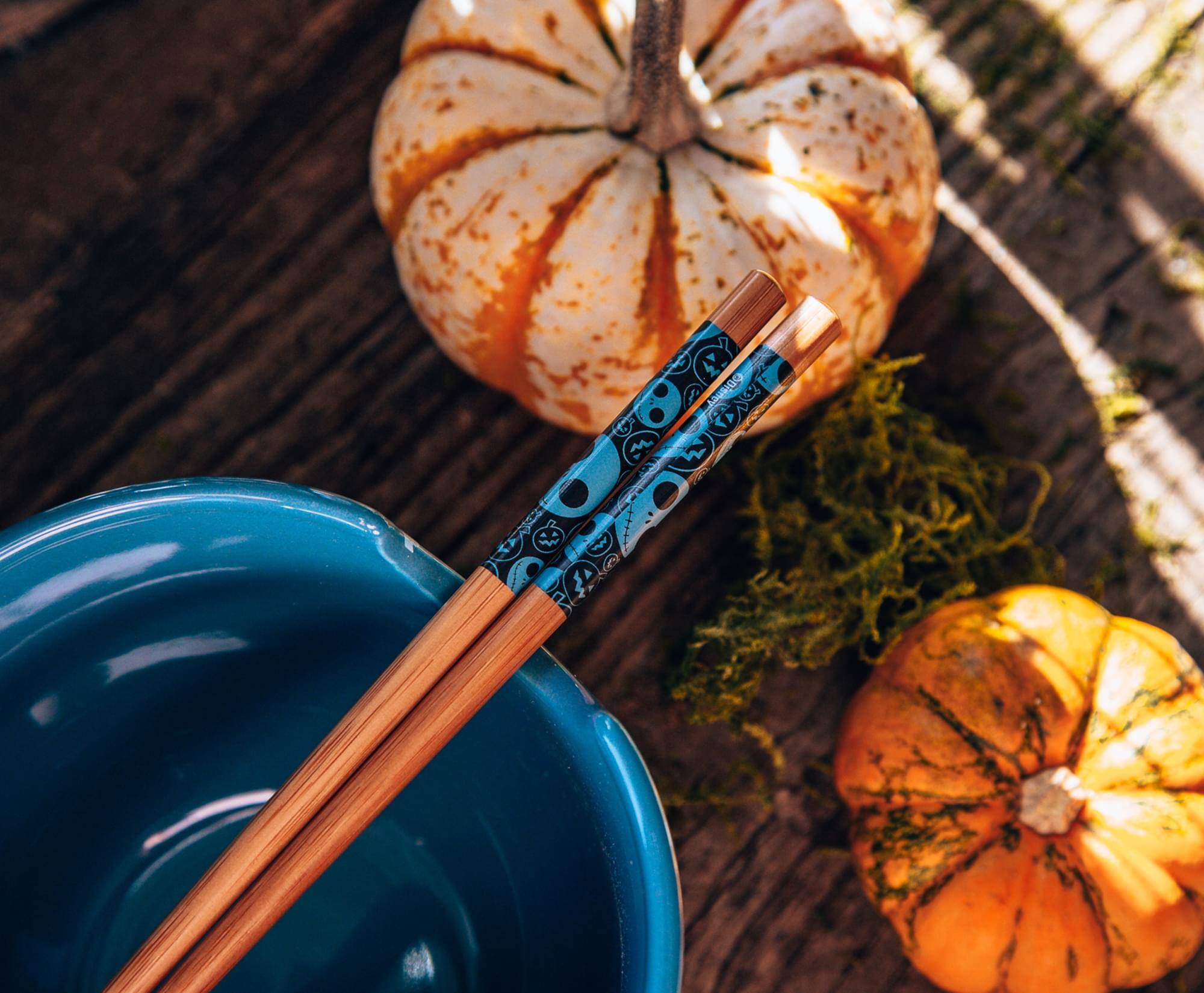 Alt View 2. Disney - Disney The Nightmare Before Christmas 20-Ounce Ramen Bowl with Chopsticks - Blue.