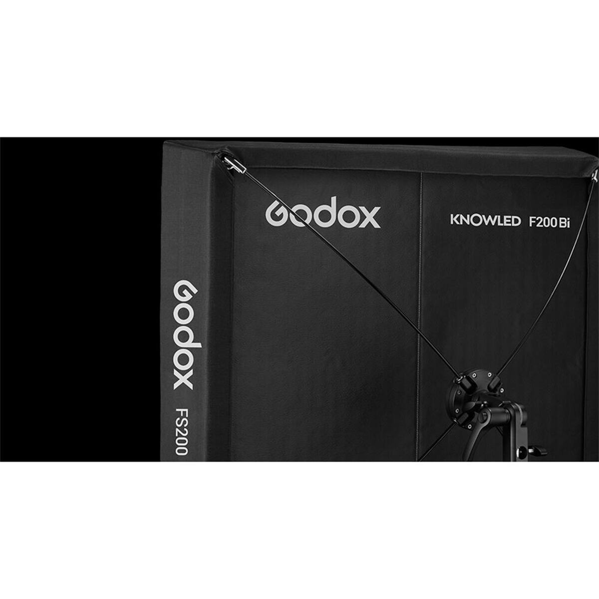 Godox FS200  
Godox KNOWLED F200Bi