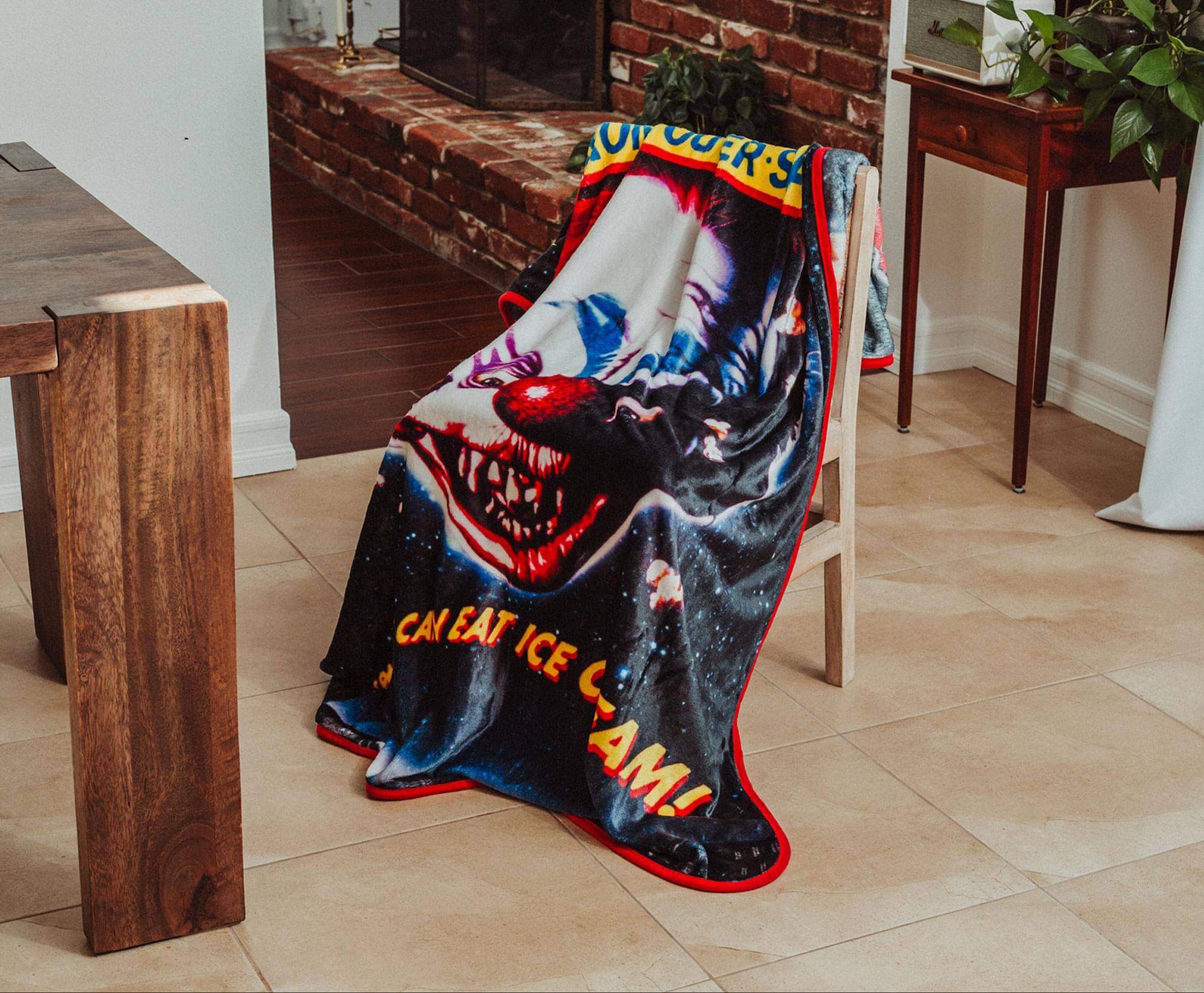 Sure, here is the corrected text from the image:

"CAN EAT ICE CREAM!"