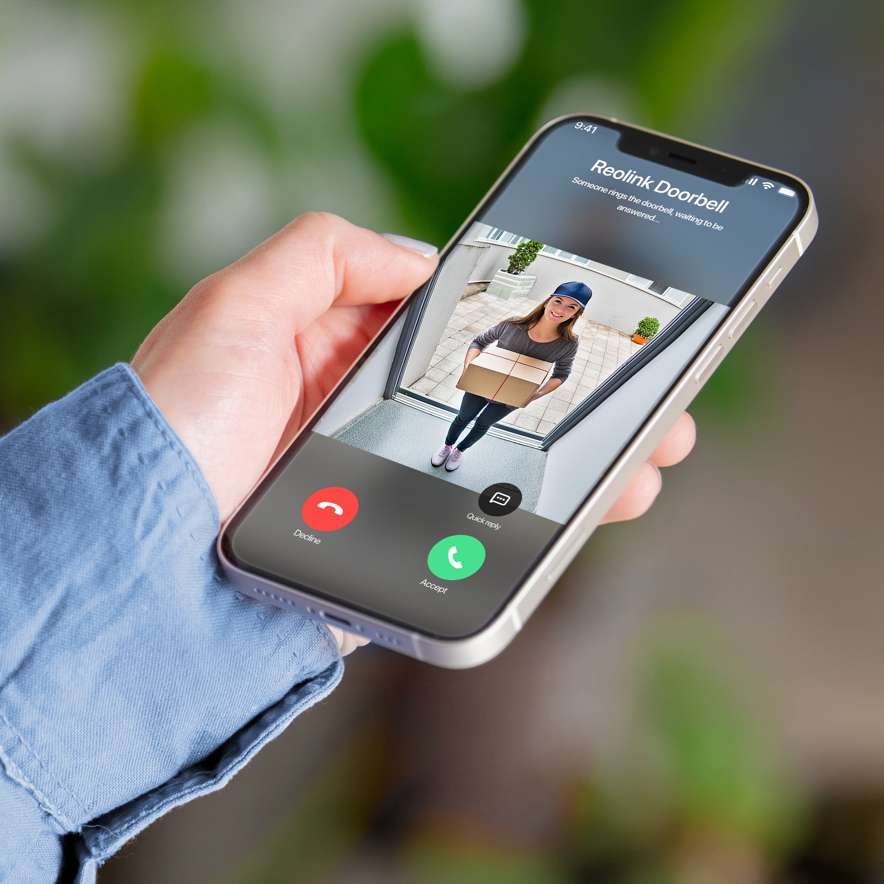 9:41 Someone at the doorbell answered... doorbell, waiting to be declined or accepted.