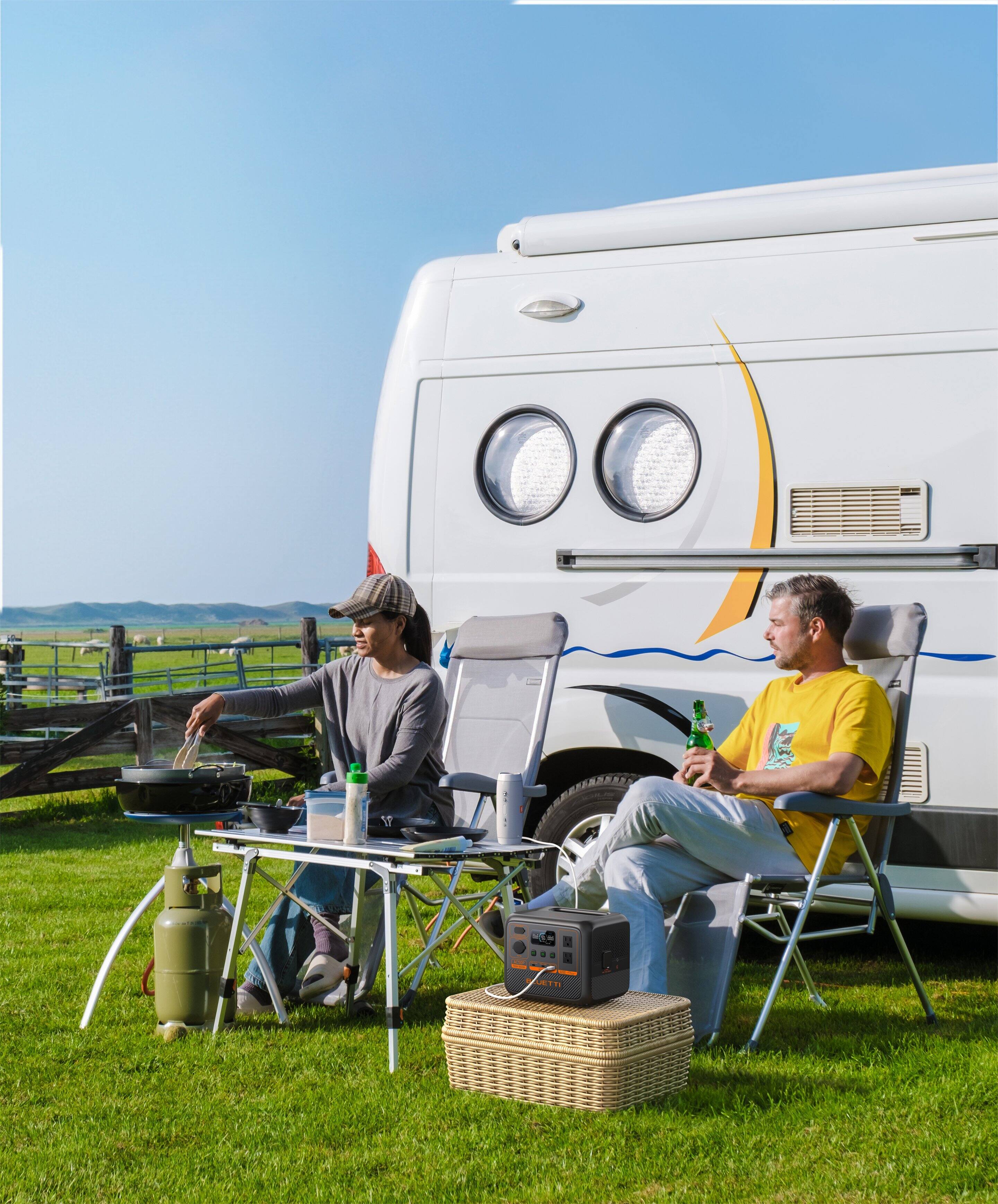 Back. BLUETTI - Premuim 200 V2 2800W Back-Up Solar Generator - Black.