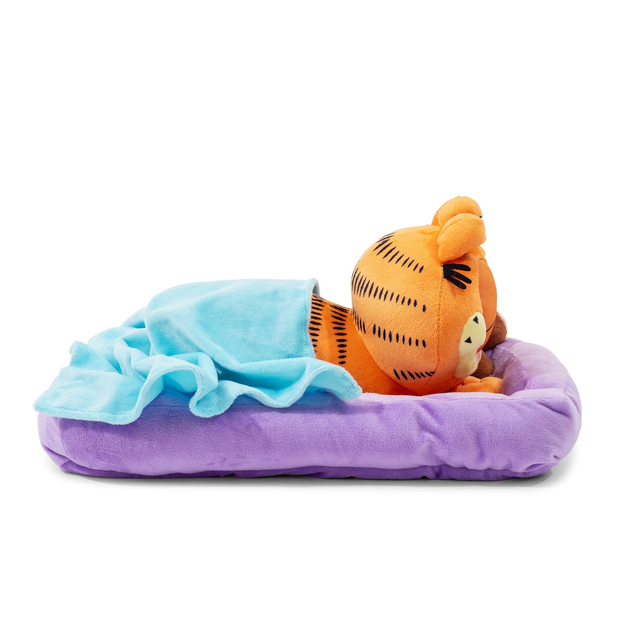 Alt View 10. Nickelodeon - Garfield Sleeping With Pookie 7-Inch Collector Plush - Multi-Colored.
