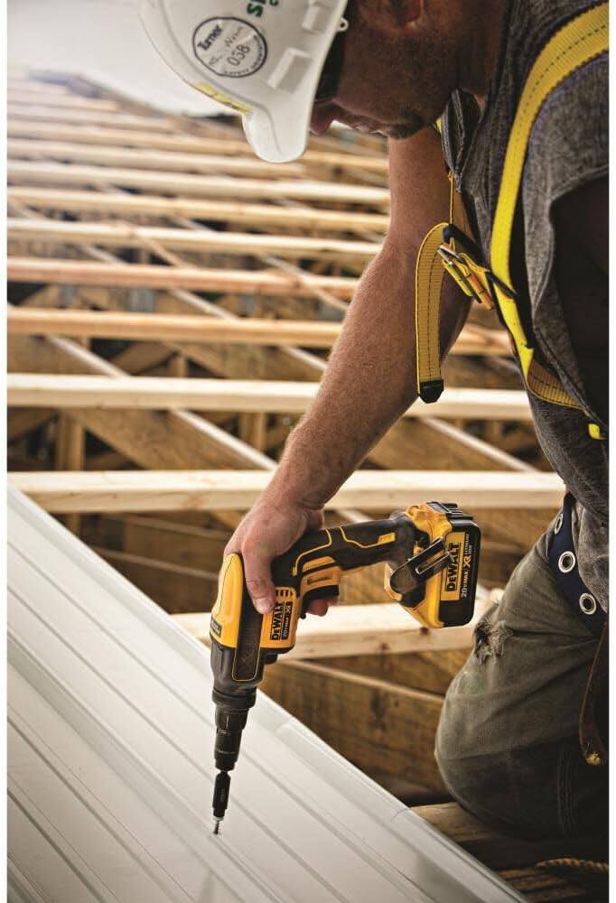 CSTner 058 DEWALT  
DEWALT XR 20V MAX T 20