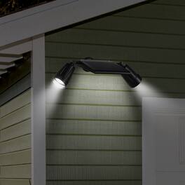 Oumilen - Dual-Head Adjustable Solar Outdoor Spotlight with PIR Sensor – Dusk to Dawn Security Light for Yard Patio