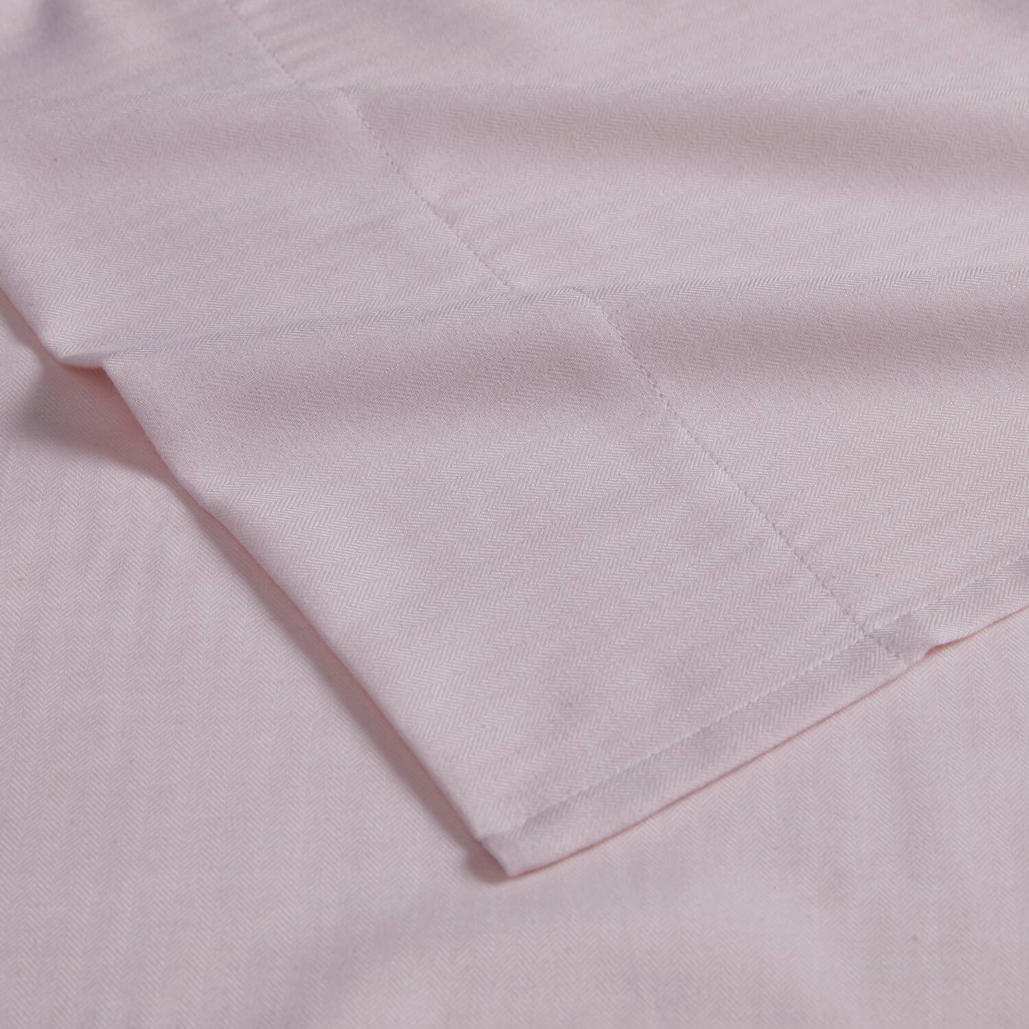 Left. Kathy Ireland - Kathy Ireland Herringbone Twill 4 Piece Cotton Rich Sheet Set - Pink.