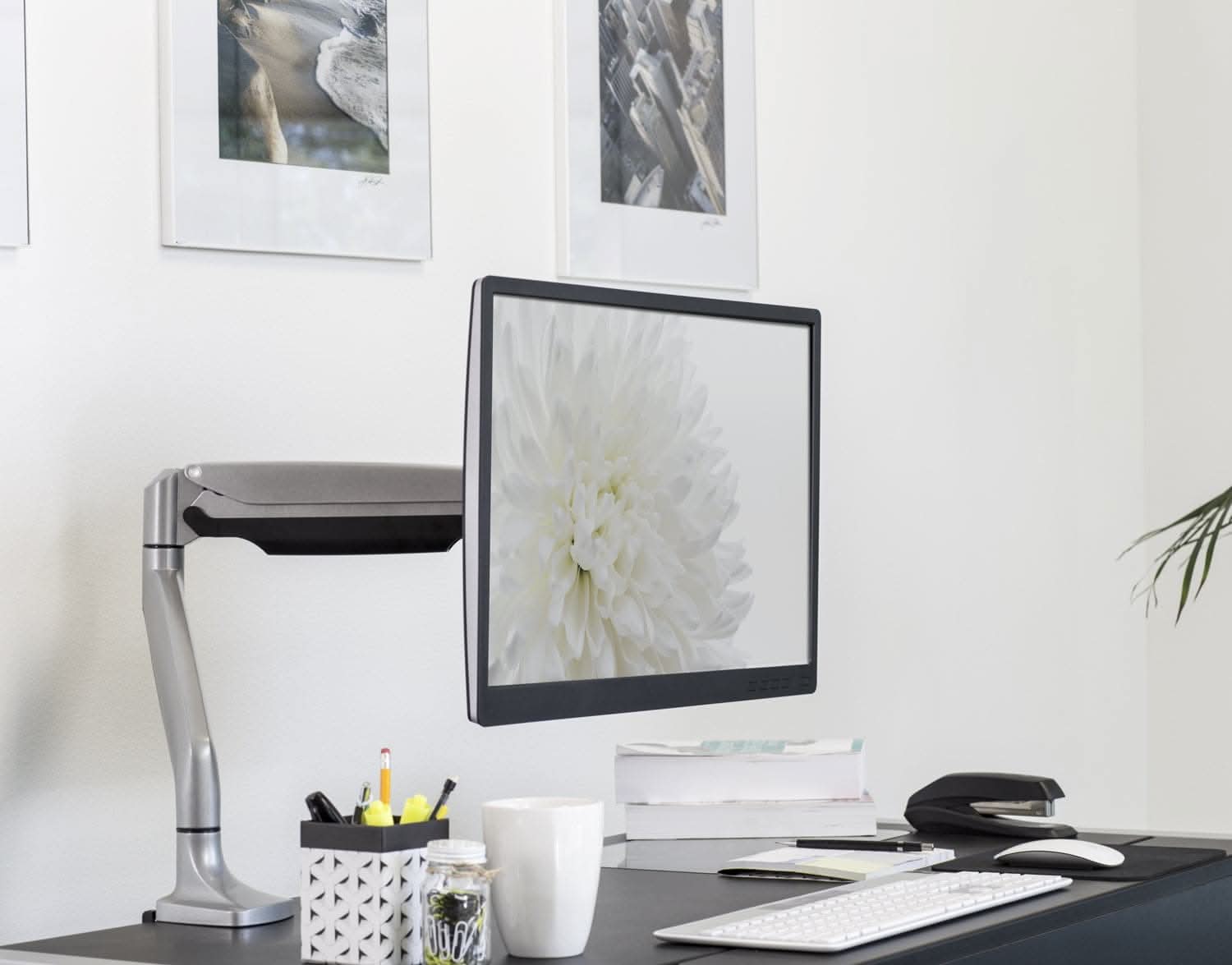 Back. Mount-It! - Single Monitor Gas Spring Desk Mount for Up to 32″ Screens – Full Motion Ergonomic Arm, Silver - Silver.