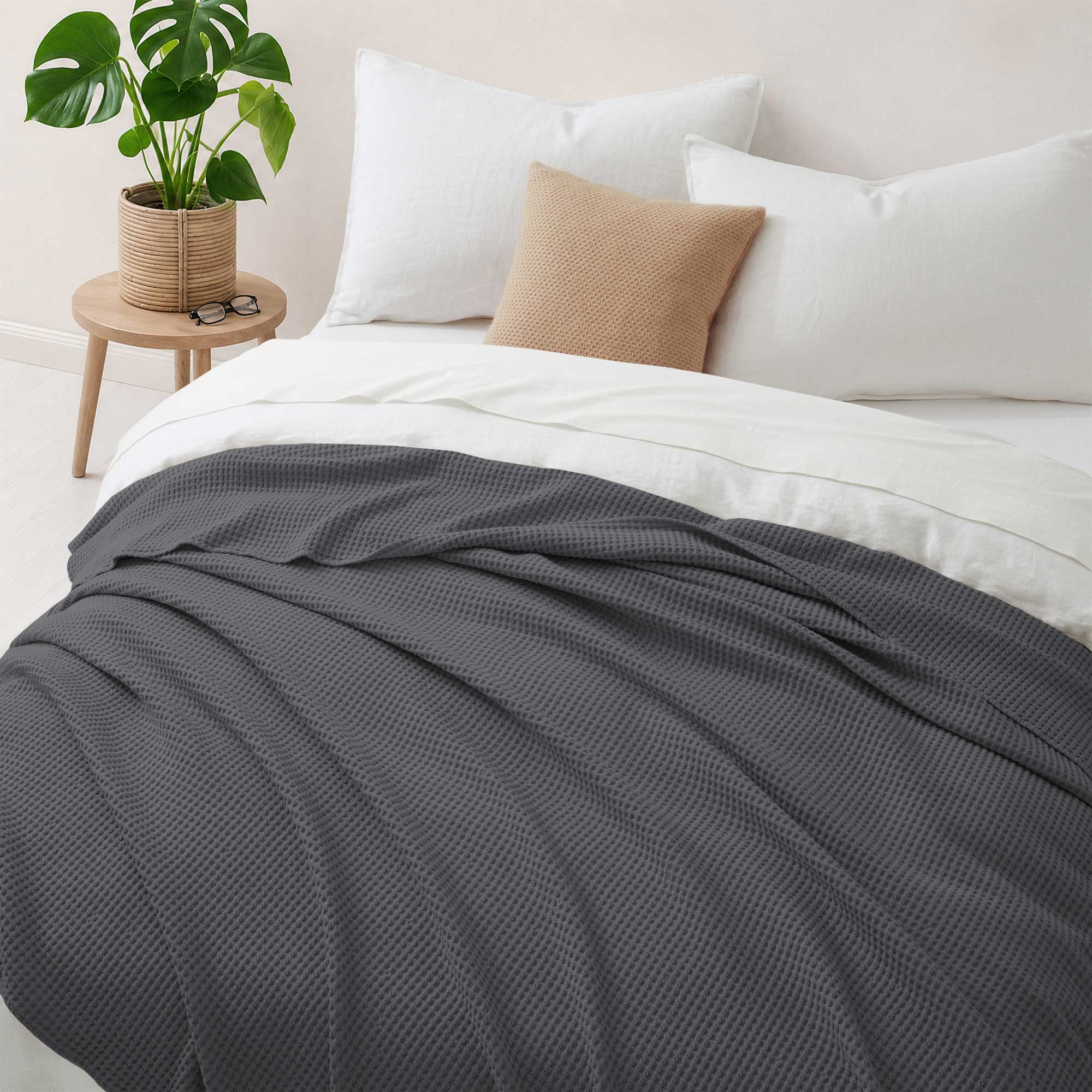 Left. Peace Nest - Peace Nest 100% Egyptian Cotton Waffle Textured Throw Blanket, Dark Blue, Twin - Dark Blue.