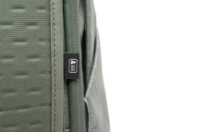 Peak Design Travel Backpack 45L Sage Green BTR-45-SG-2 - Best Buy Peak Design Travel Backpack 45L Sage Green BTR-45-SG-2 - Best Buy