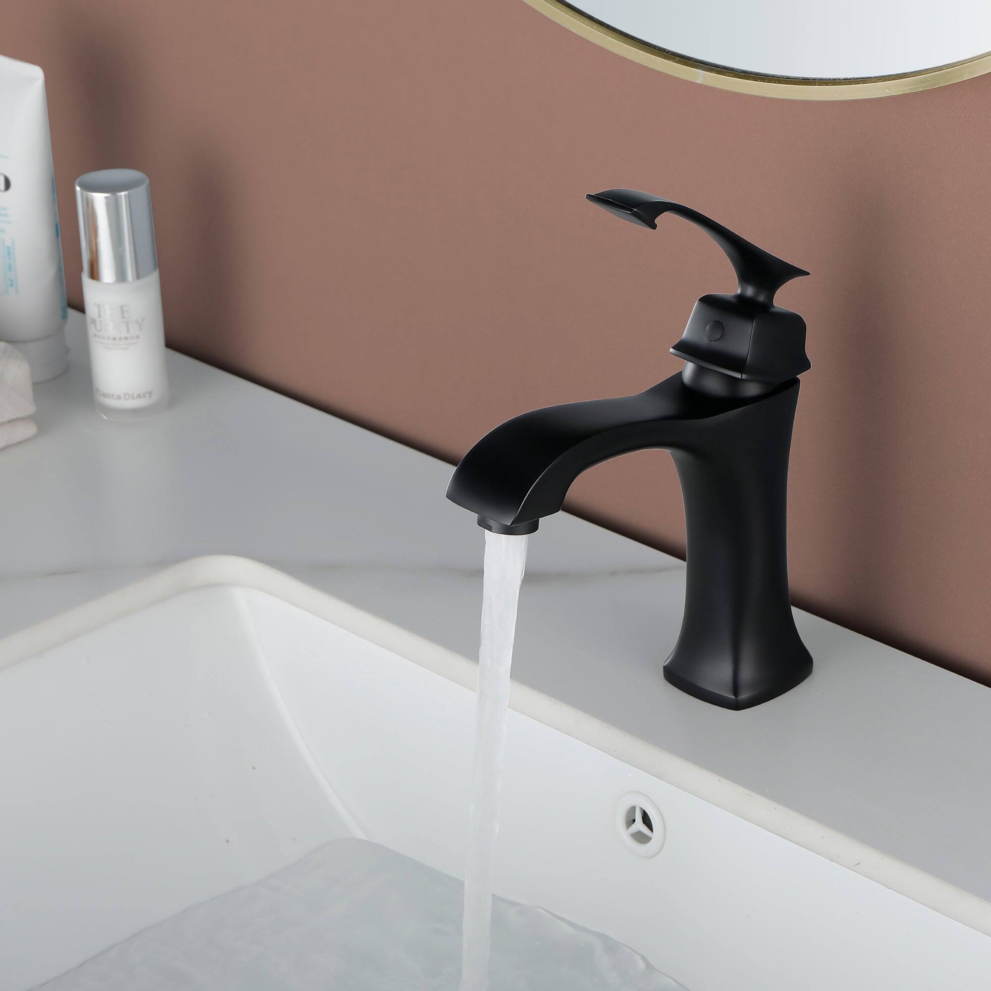 The text on the image reads: "TEA UNTY" and "DEAFT".