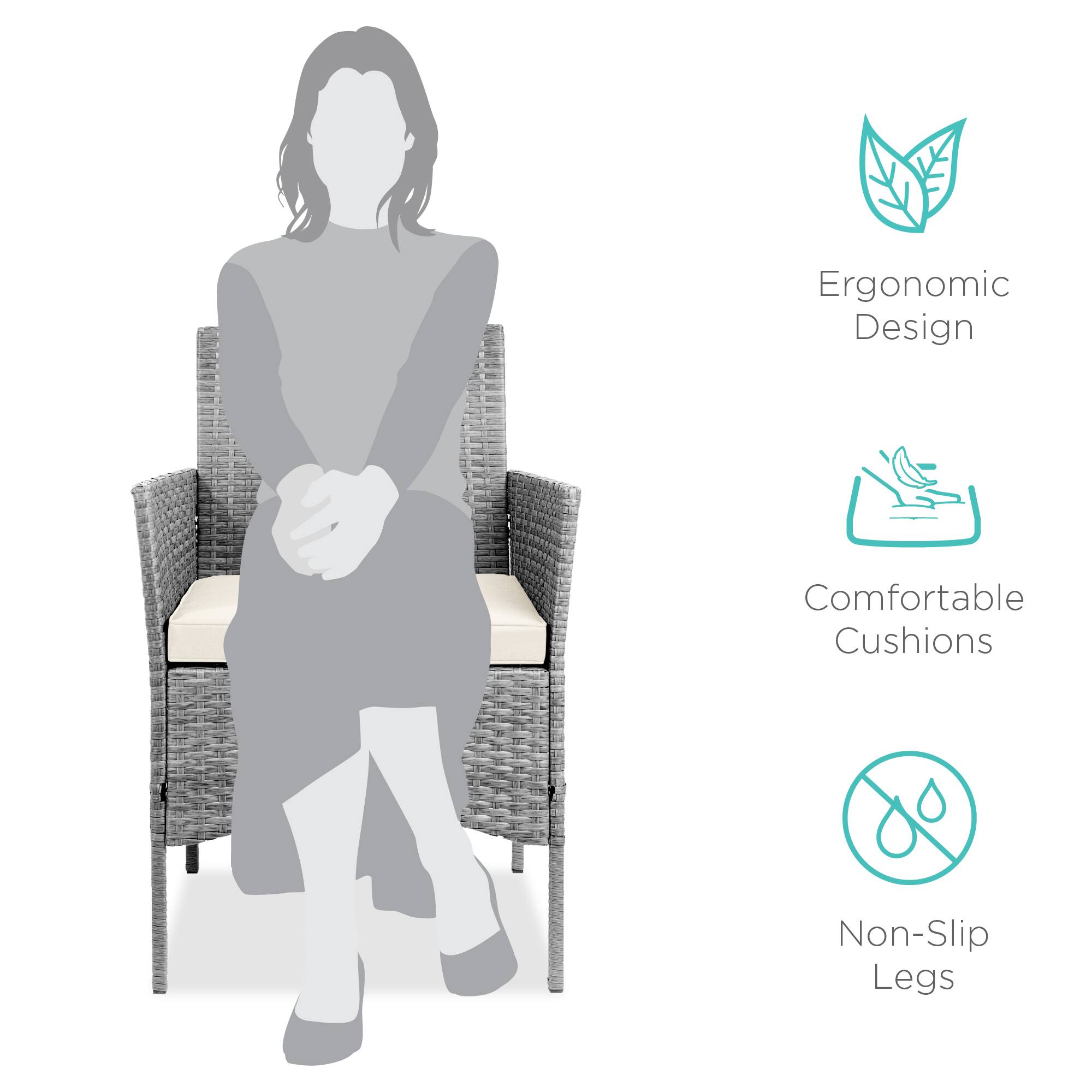 Ergonomic Design  
Comfortable Cushions  
Non-Slip Legs