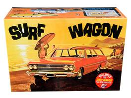 Skill 2 Model Kit 1965 Chevrolet Chevelle "Surf Wagon" with Two Surf Boards 4 in 1 Kit 1/25 Scale Model by AMT - Red , Orange