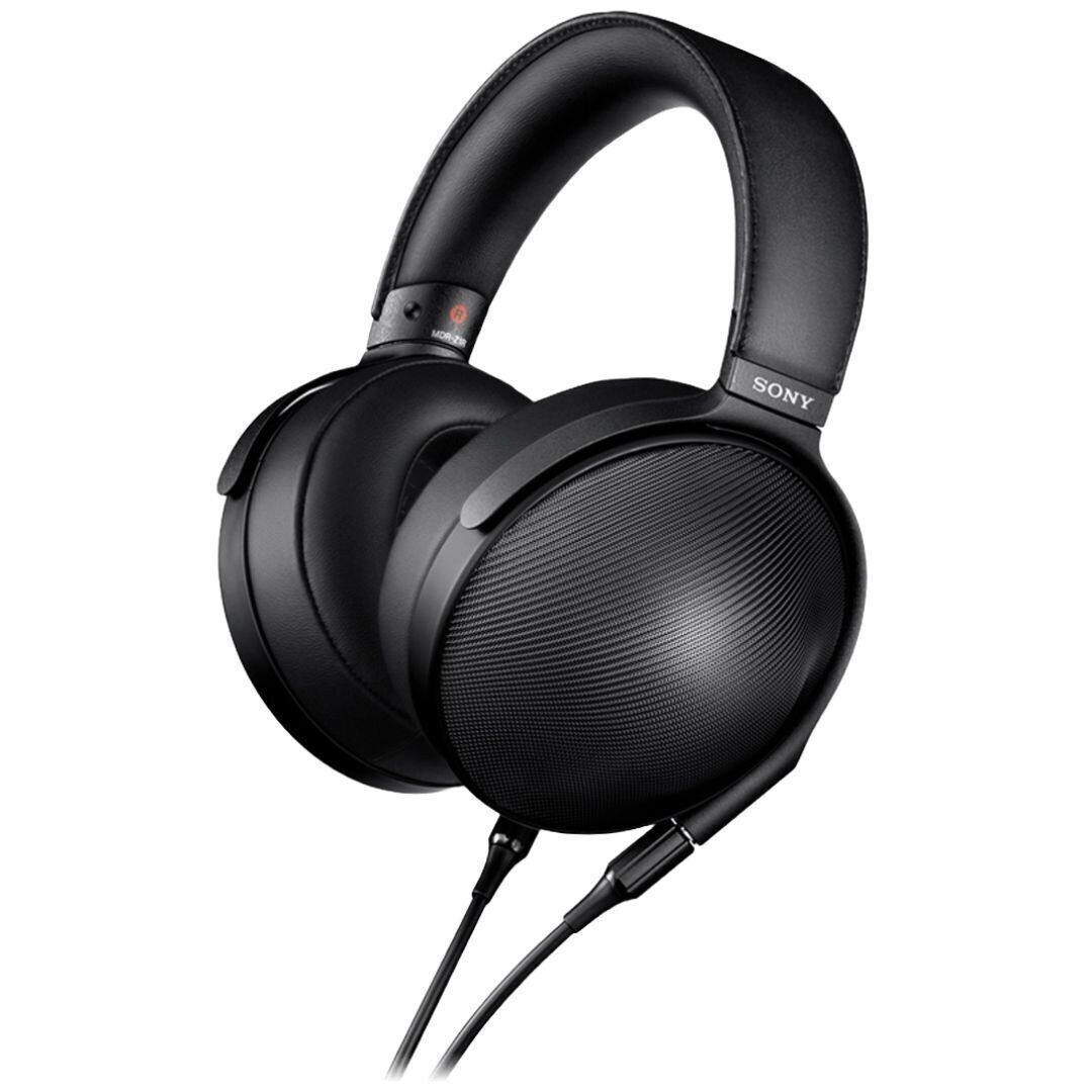 Angle. Sony - Signature Closed Dynamic Hi-Res Headphones w/ Case MDRZ1R - Black.