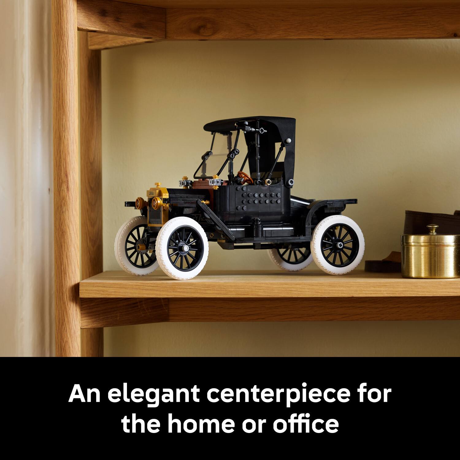 An elegant centerpiece for the home or office