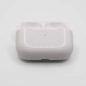 Apple Refurbished Excellent AirPods Pro 2nd Gen (USB C Apple Refurbished Excellent AirPods Pro 2nd Gen (USB C