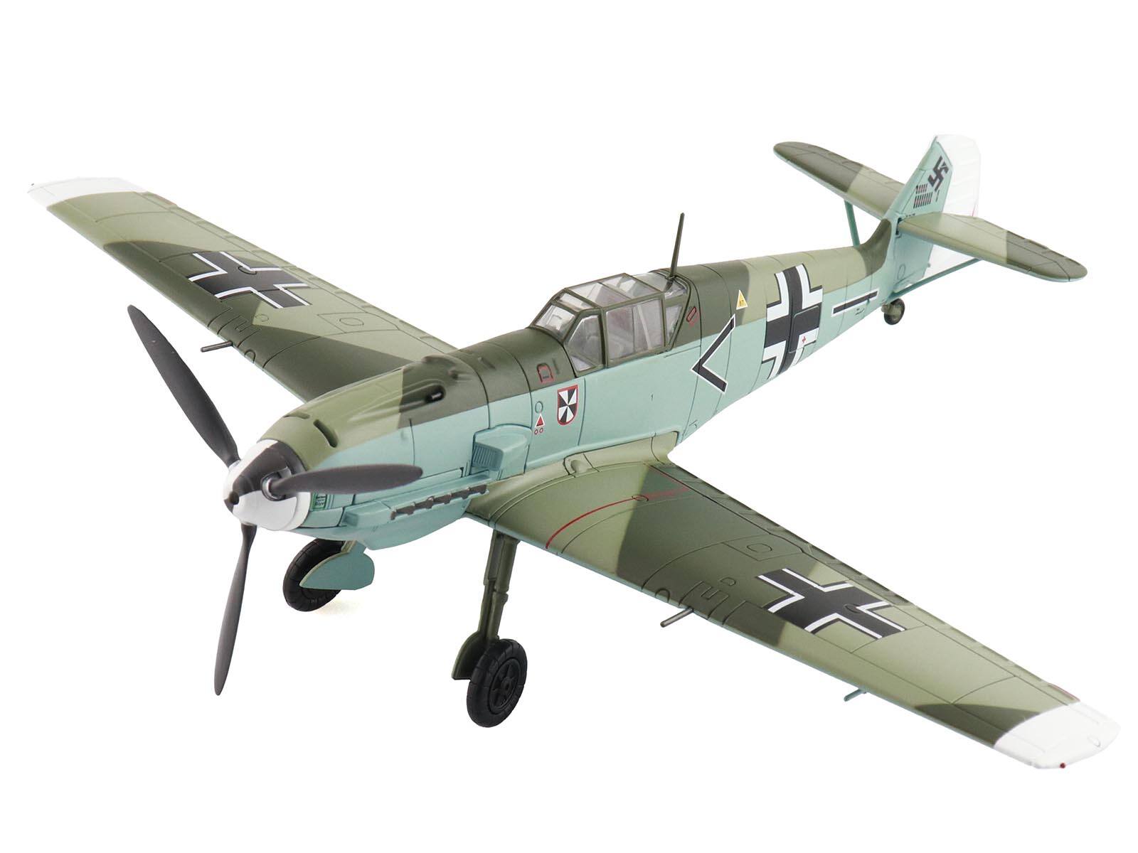 Alt View 4. Hobby Master - Messerschmitt BF 109E-4 Fighter Aircraft "Franz von Werra" (1940) German Luftwaffe 1/48 Diecast Model by Hobby Master.