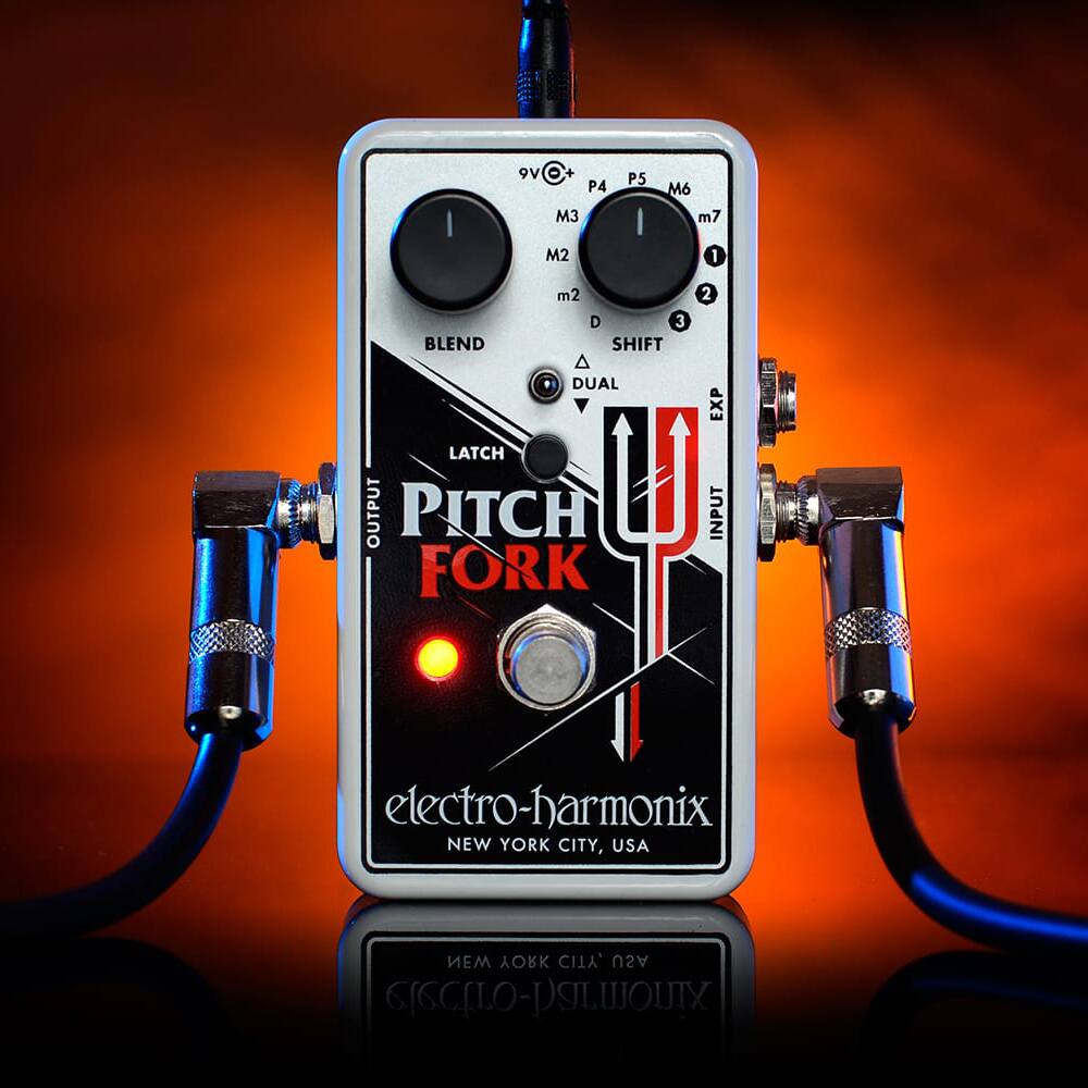 PITCH FORK  
electro-harmonix  
NEW YORK CITY, USA  

9V P4 M3 M2 P5 I M6 m7 1 BLEND m2 D 3 SHIFT A DUAL 2 EXP LATCH OUTPUT PITCH FORK INPUT  

P4 P5 M6  
M3 M2 m2  
D SHIFT  
DUAL EXP  

LATCH  
BLEND  

INPUT  
OUTPUT  

CHL-ILWOUT