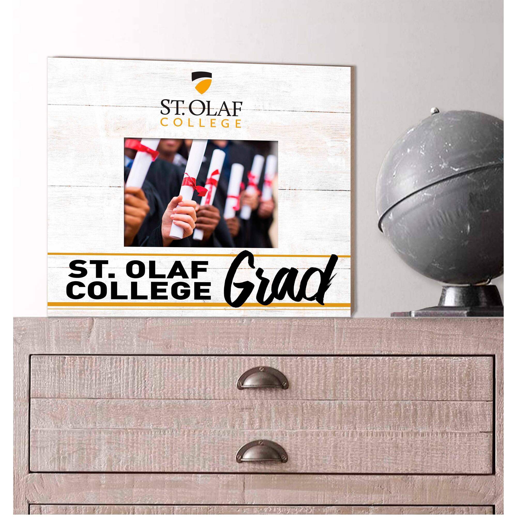 ST. OLAF COLLEGE  
ST. OLAF COLLEGE Grad