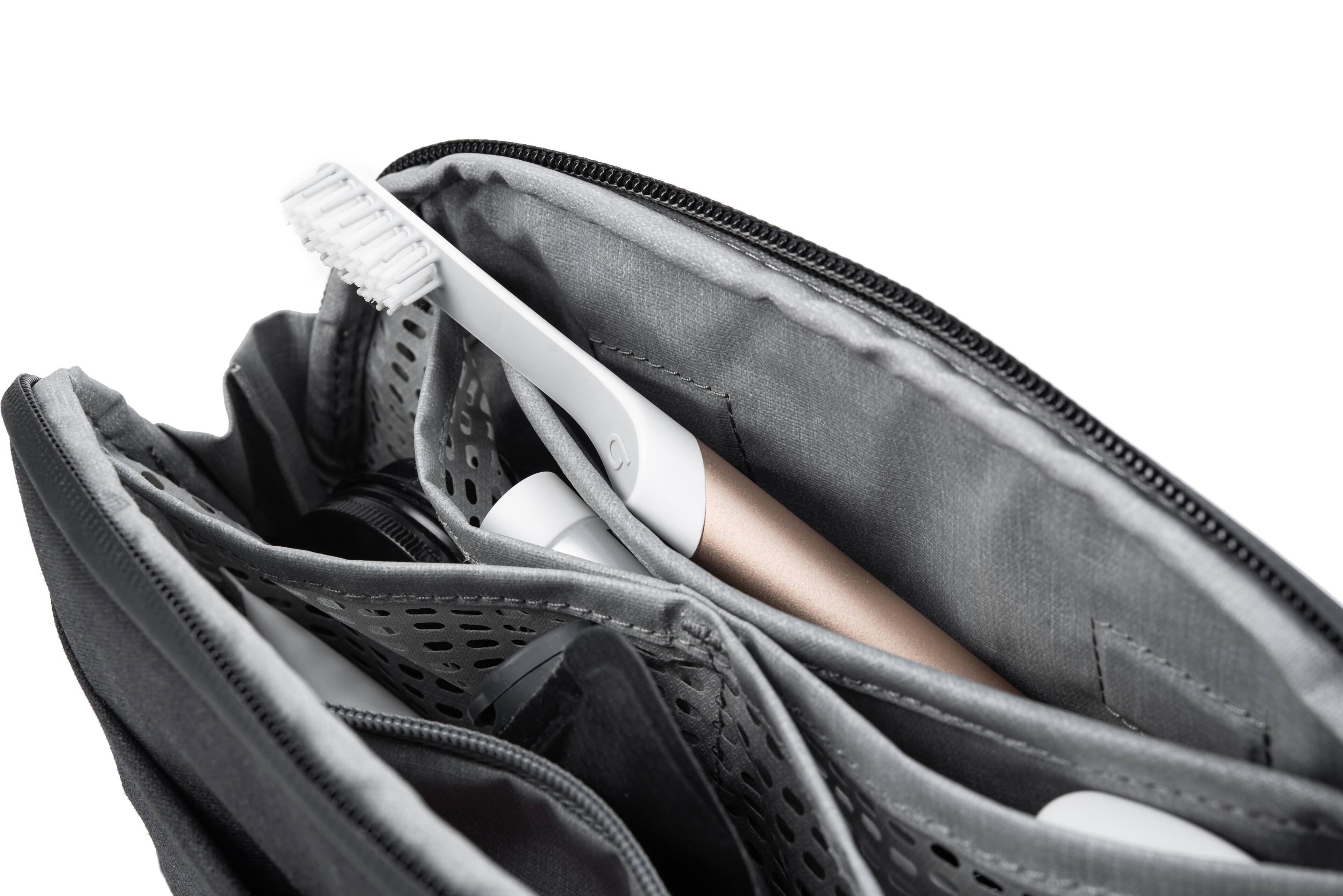 Alt View 12. Peak Design - Wash Pouch Small - Black.
