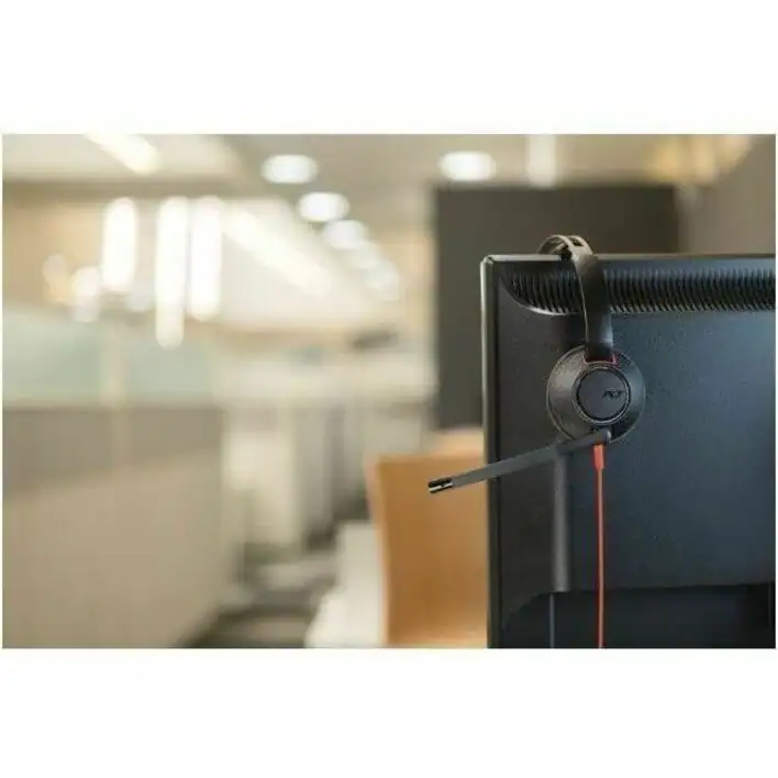 Alt View 3. HP - Poly Blackwire 5220 Stereo USB-C Headset + 3.5mm Plug + USB-C/A Adapter - Microsoft Teams Certification - Stereo - USB T - Black.