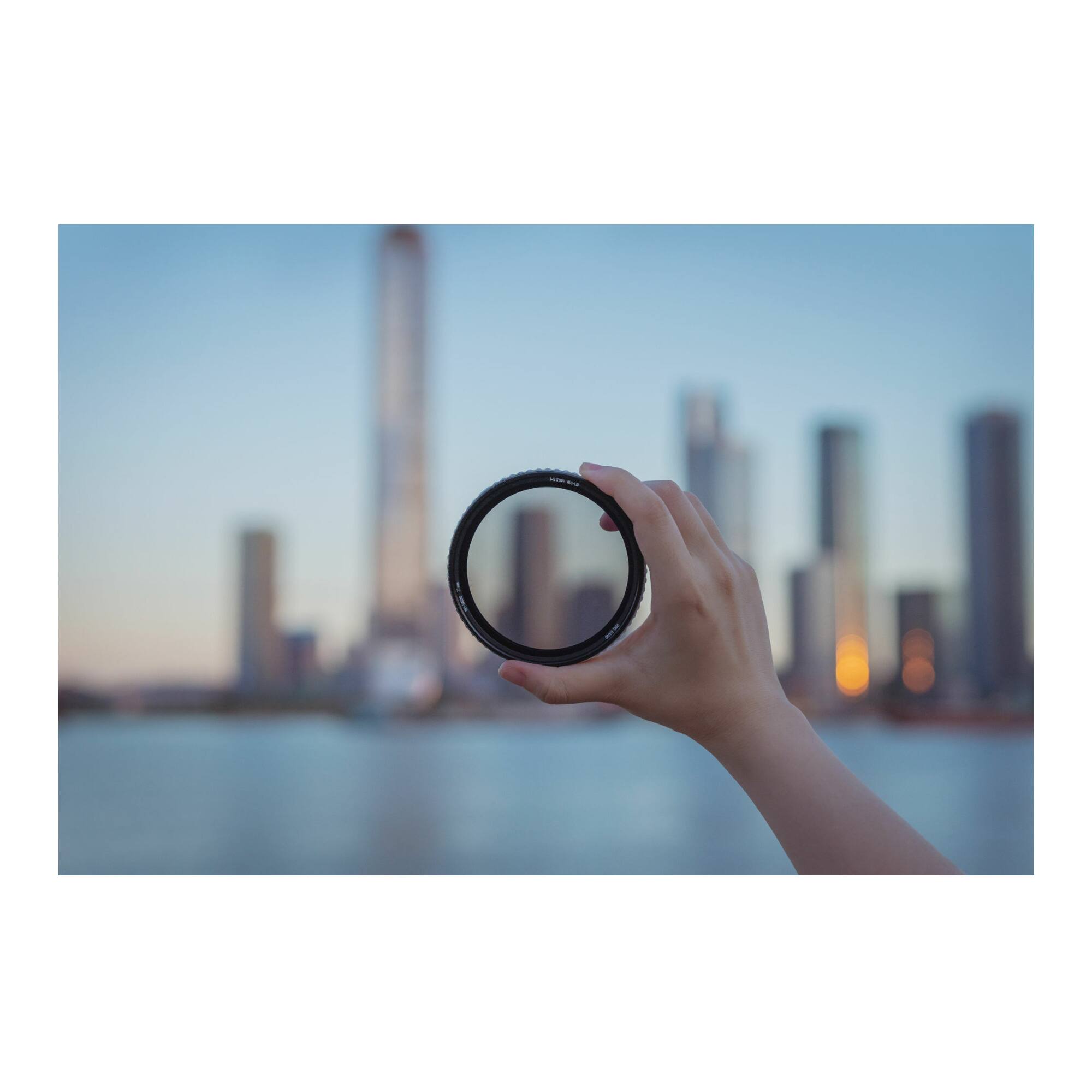 Left. NiSi - NiSi True Color ND-VARIO Pro Nano Variable ND Filter (62mm, 1- to 5-Stop).