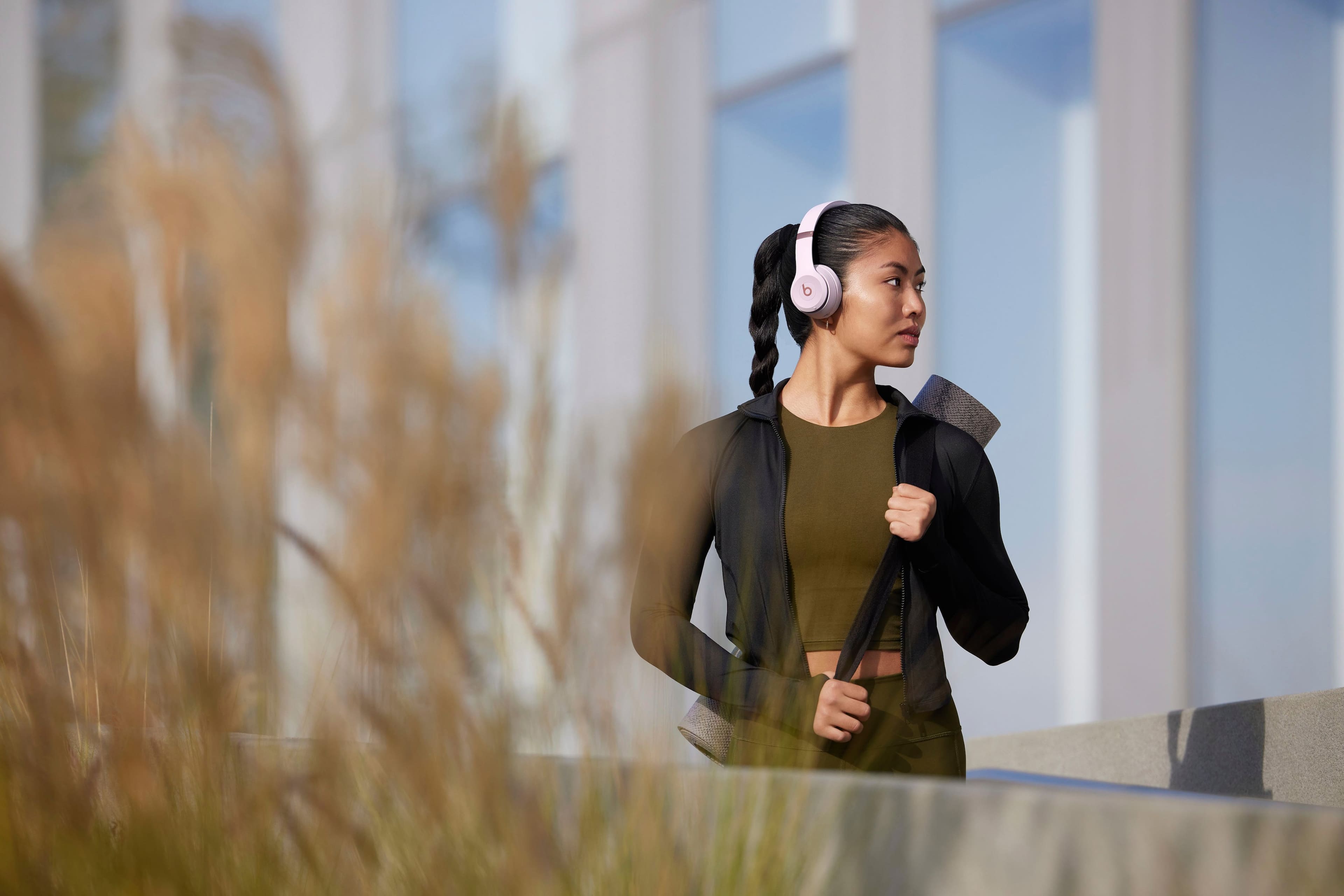 Alt View 15. Beats - Solo 4 Wireless On-Ear Headphones - Cloud Pink.