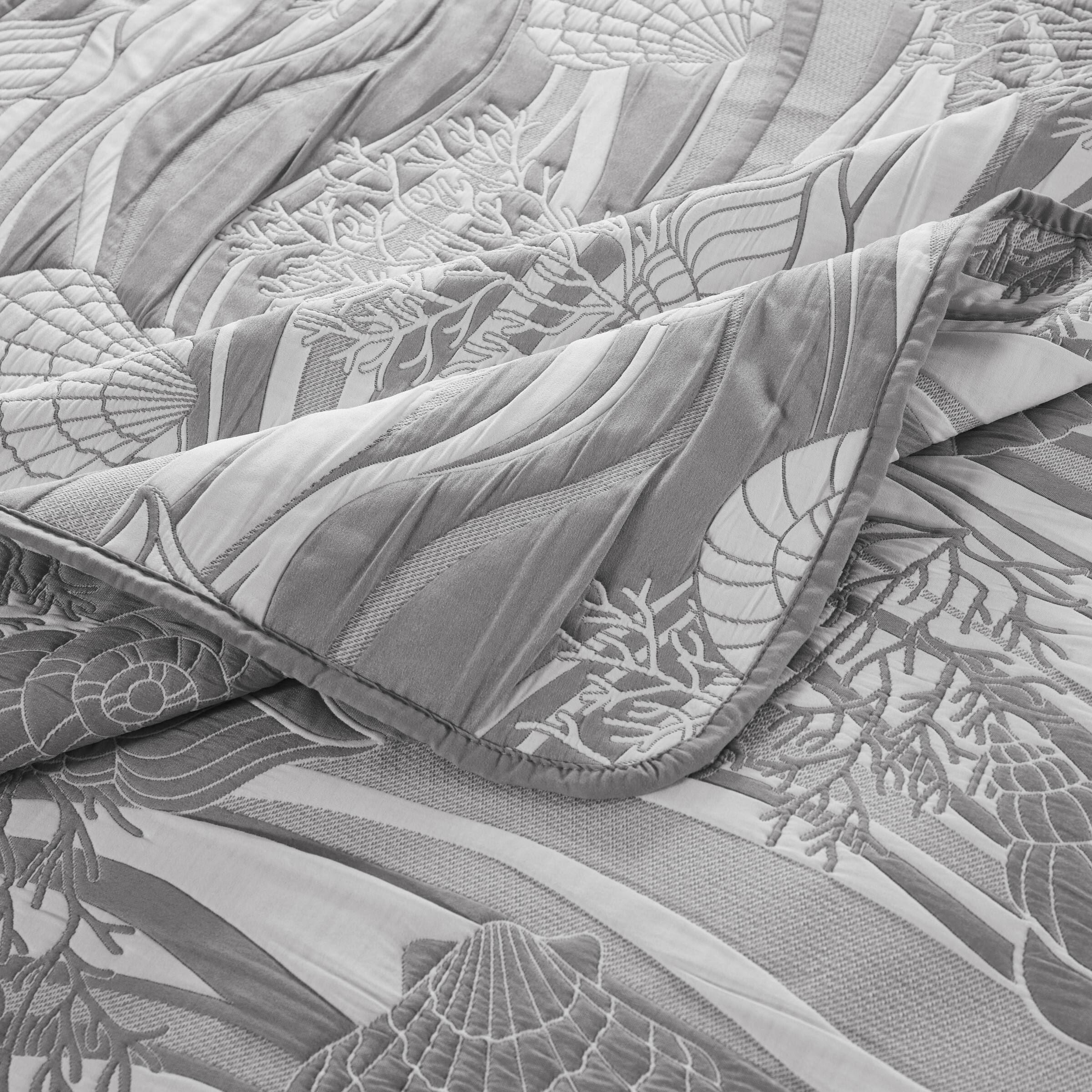 Left. BreeBe - Dover Harbor Gray Coverlet Set 3-Piece Full/Queen - Harbor Gray.