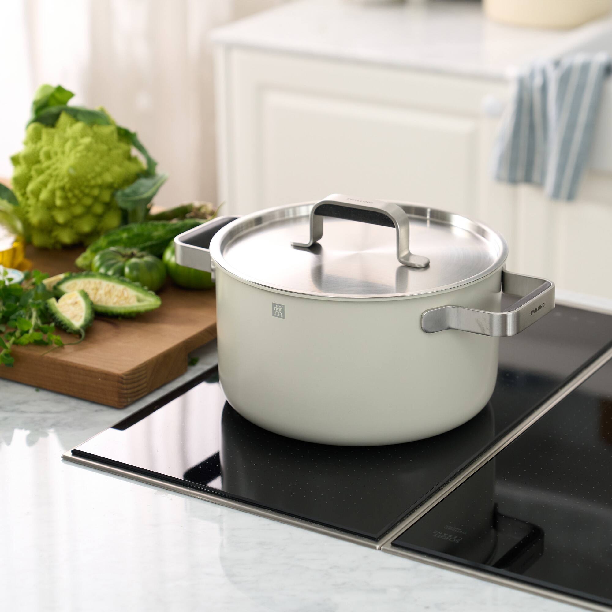 Alt View 2. ZWILLING - ZWILLING Pure 6-pc Stainless Steel Cookware Set, Ivory - Ivory.