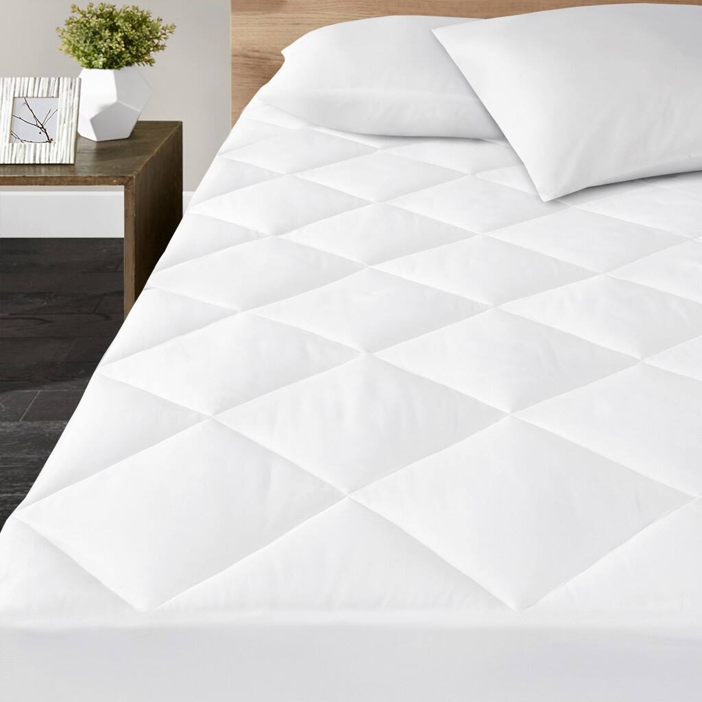 Alt View 2. Gracie Mills - Gracie Mills Ernst 300 Thread Count Diamond Quilted Waterproof Mattress Pad - White.