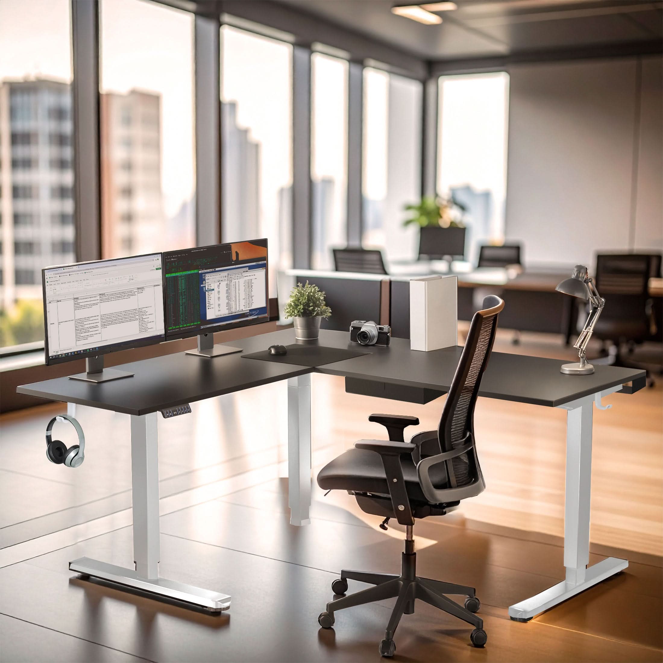Angle. Mount-It! - XL Electric Height Adjustable Corner Standing Desk with Dual Motor and Memory Presets, White Frame and Black Tabletop - Black.