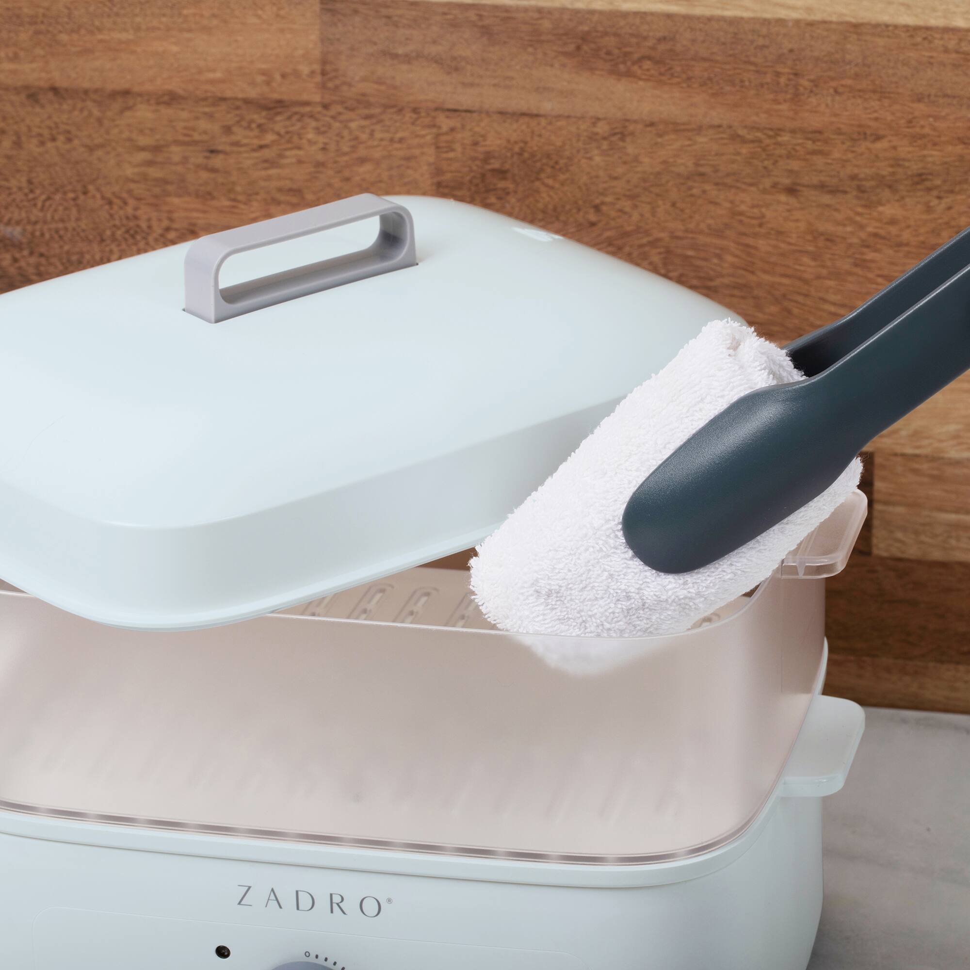 Back. Zadro - Zadro 8-Liter Towel Steamer with Tongs - Blue.