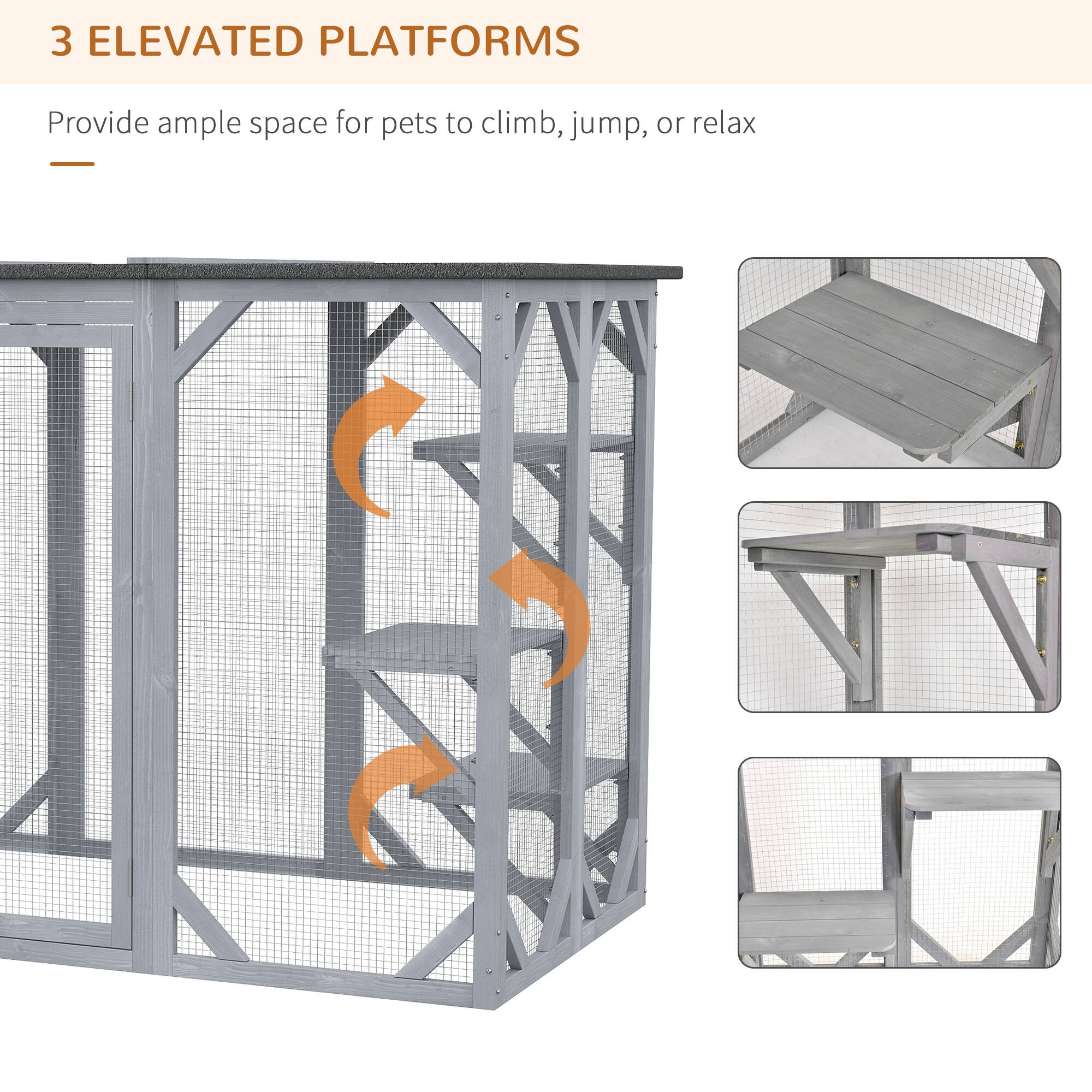 3 ELEVATED PLATFORMS  
Provide ample space for pets to climb, jump, or relax