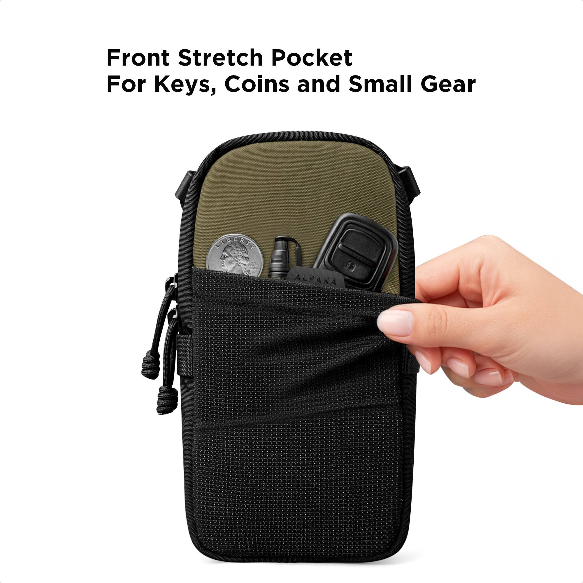 Front Stretch Pocket  
For Keys, Coins and Small Gear