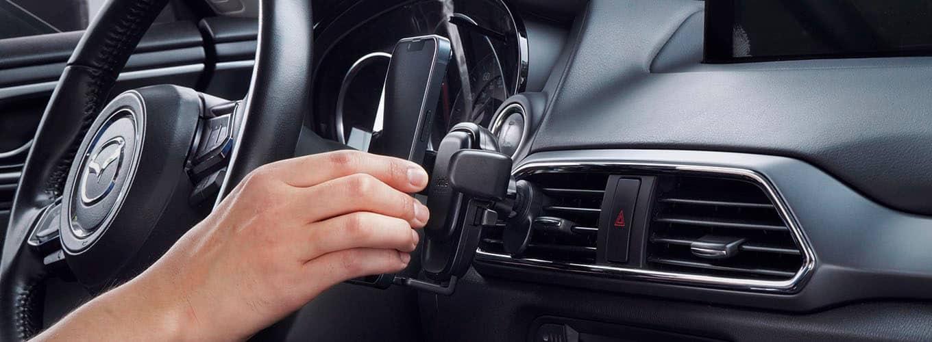 Alt View 4. iOttie - iOttie - Easy One Touch 6 Universal Air Vent & Flush Mount for Mobile Phones - Black.