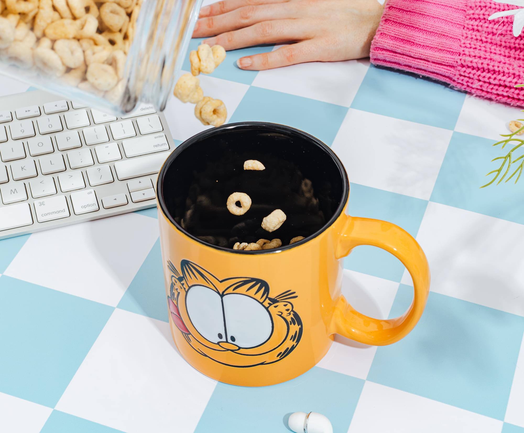 1 9 I K M - 1 I O P O L > A - command - 1 I - - . : ? / option - ) I delete I I enter return a .