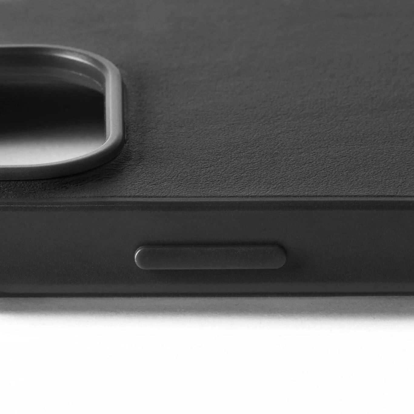 Alt View 4. Mujjo - iPhone 16 Pro Shield Case - Black.