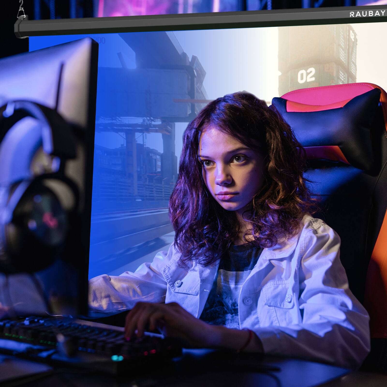 Alt View 2. RAUBAY - 6.7′ x 7.2′ Pull Down Blue Screen Backdrop Retractable Collapsible Wall-Mount Background - Blue.