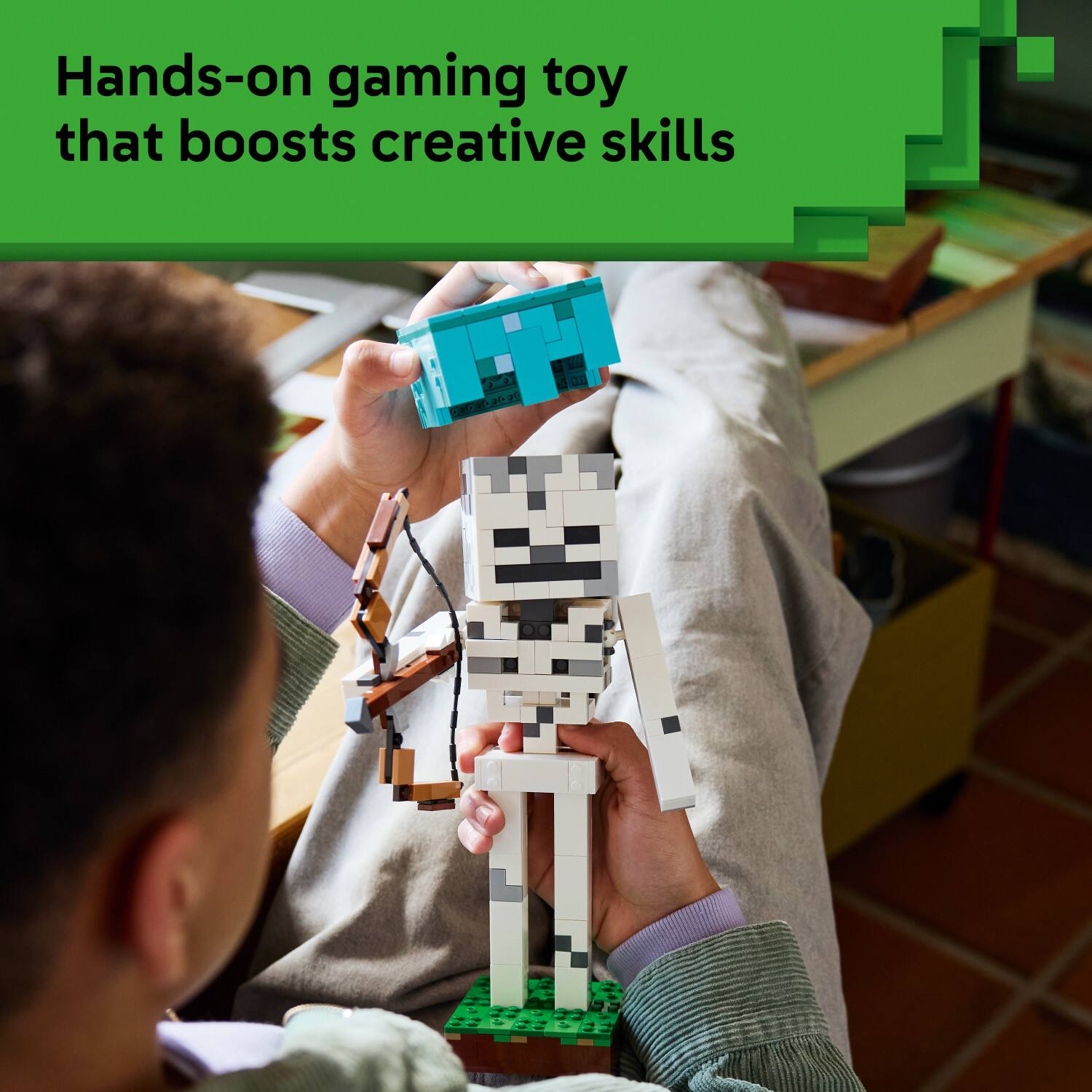 Hands-on gaming toy that boosts creative skills