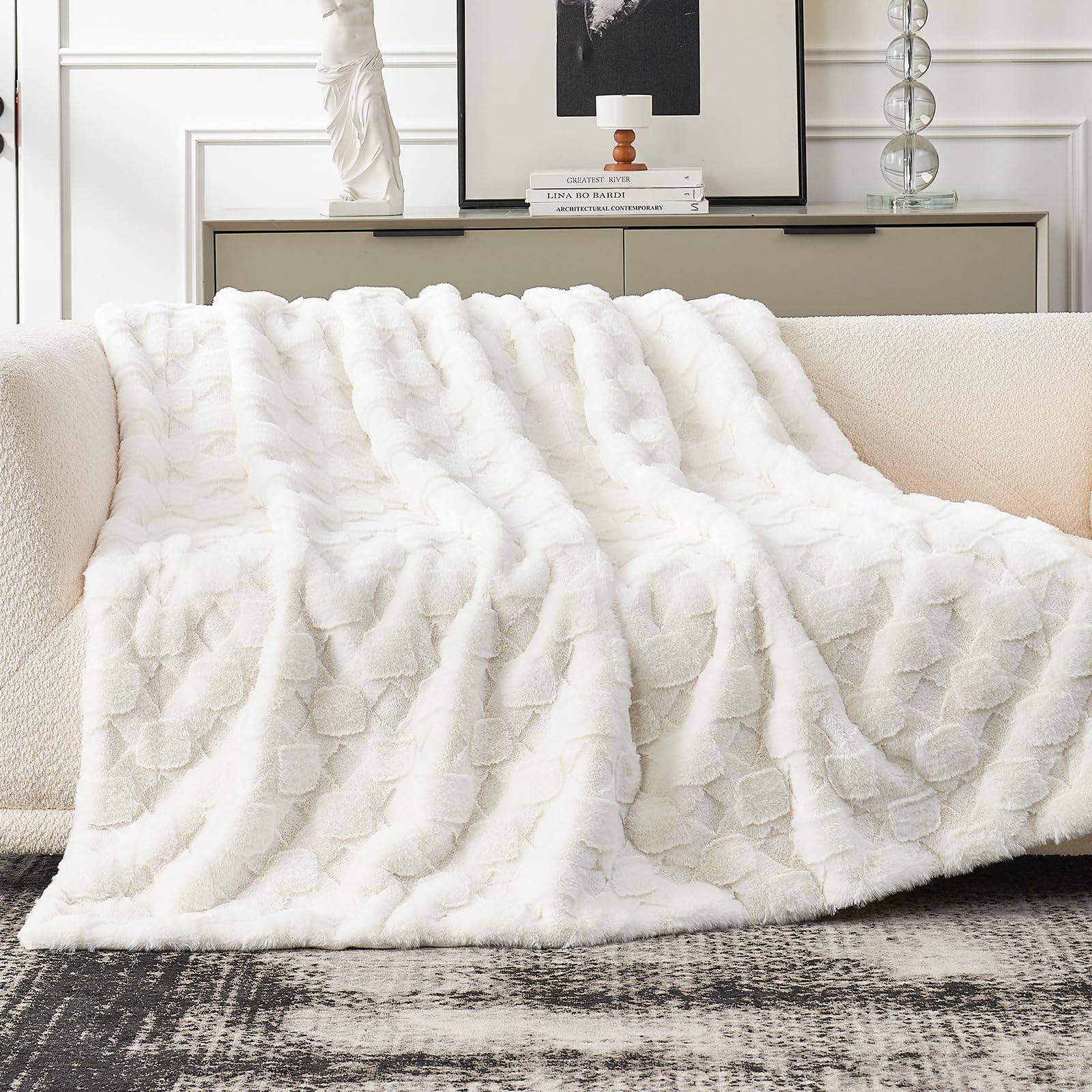 Cream White Geom Twin(60" x 80")