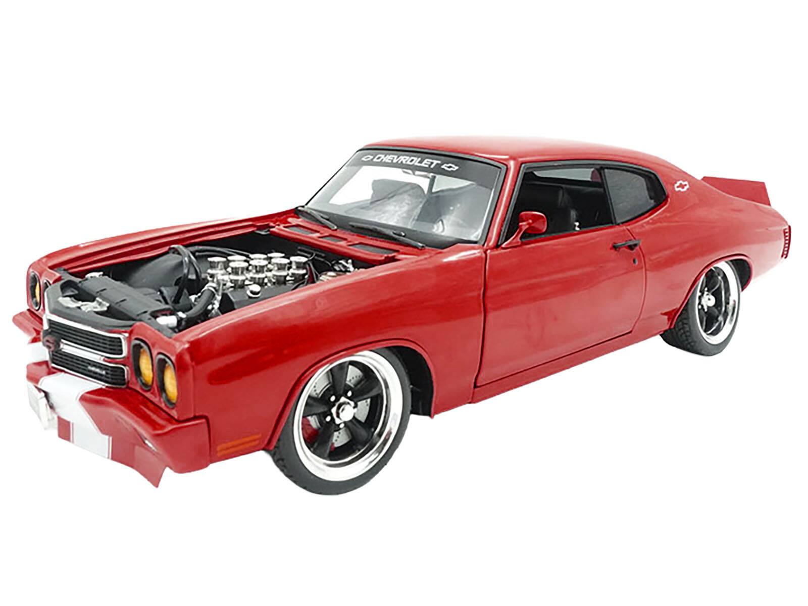 Angle. ACME - 1970 Chevrolet Chevelle SS "Red Eye" Red with White Stripes Limited Edition to 354 pieces Worldwide 1/18 - Red with White Stripes.