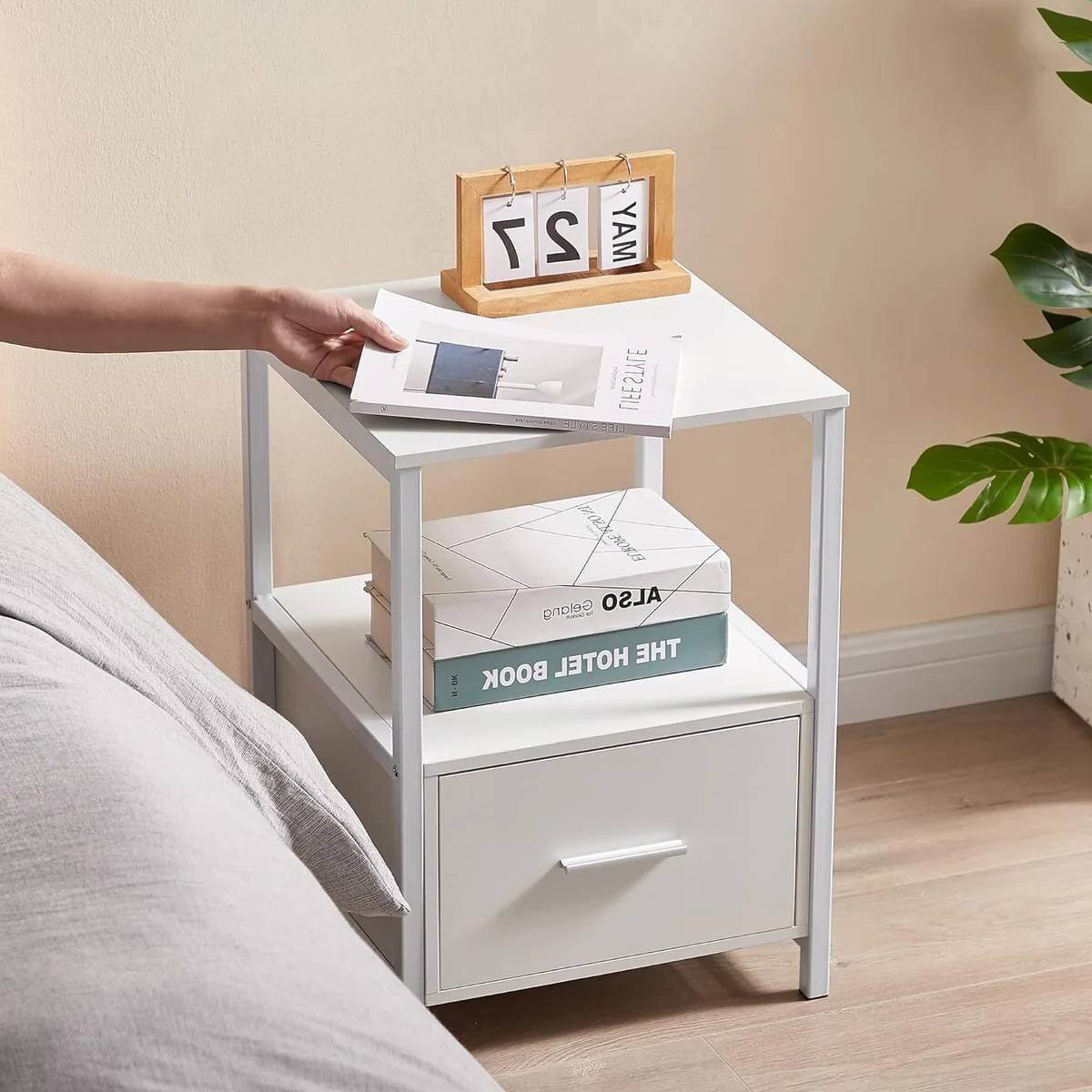 7 2 YAM LIFESTYLE 5e0e NSO Gelang ALSO HOTEL THE BOOK