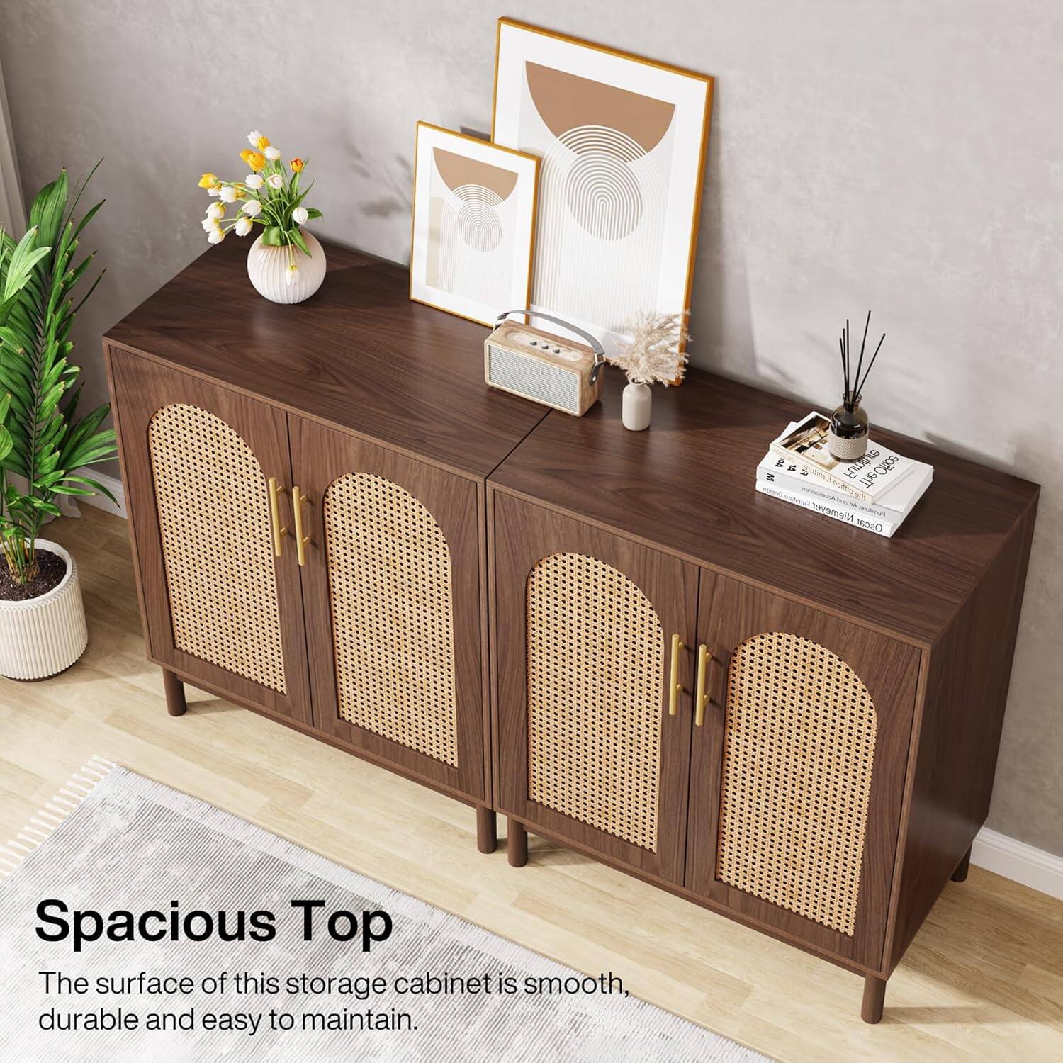 M g rumple TheOmce The MaraKomeress Niemever Oscar

Spacious Top
The surface of this storage cabinet is smooth, durable and easy to maintain.