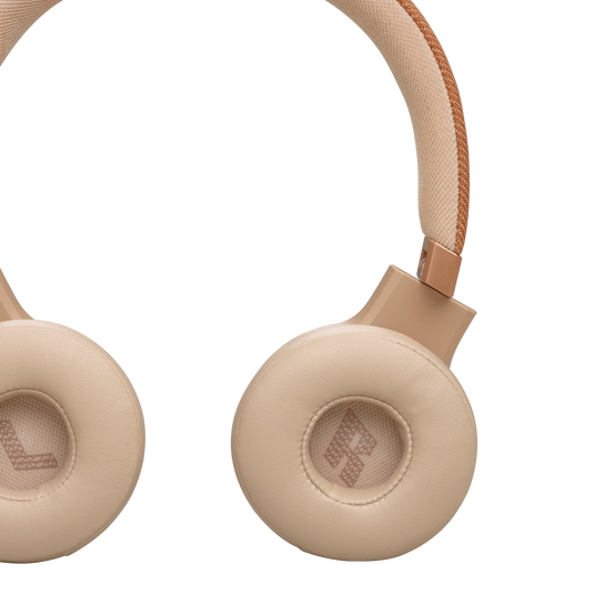 Alt View 4. JBL - Live 670NC Wireless On-Ear Headphones with True Adaptive Noise Cancelling - 2024 - Sandstone.